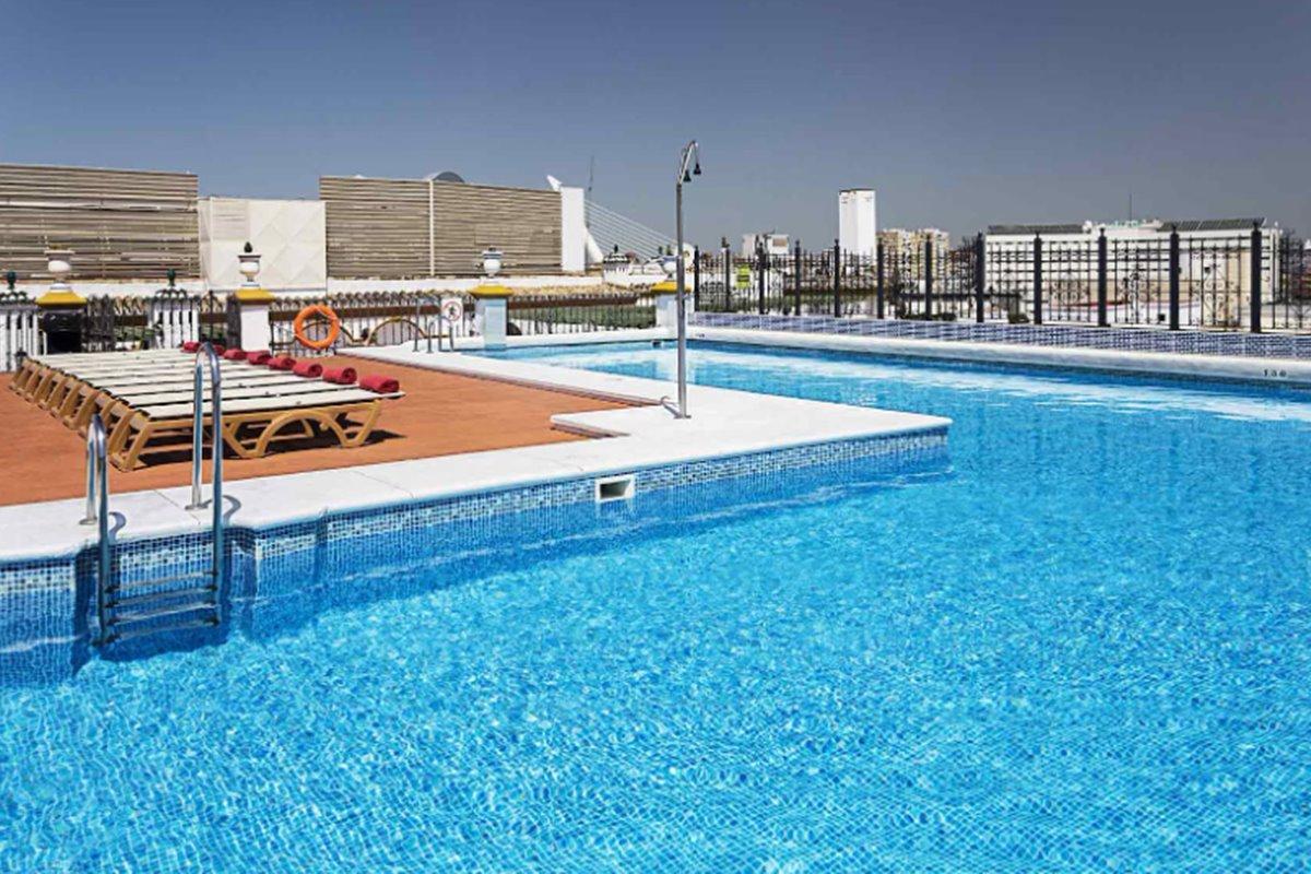Macarena Hotel 4*