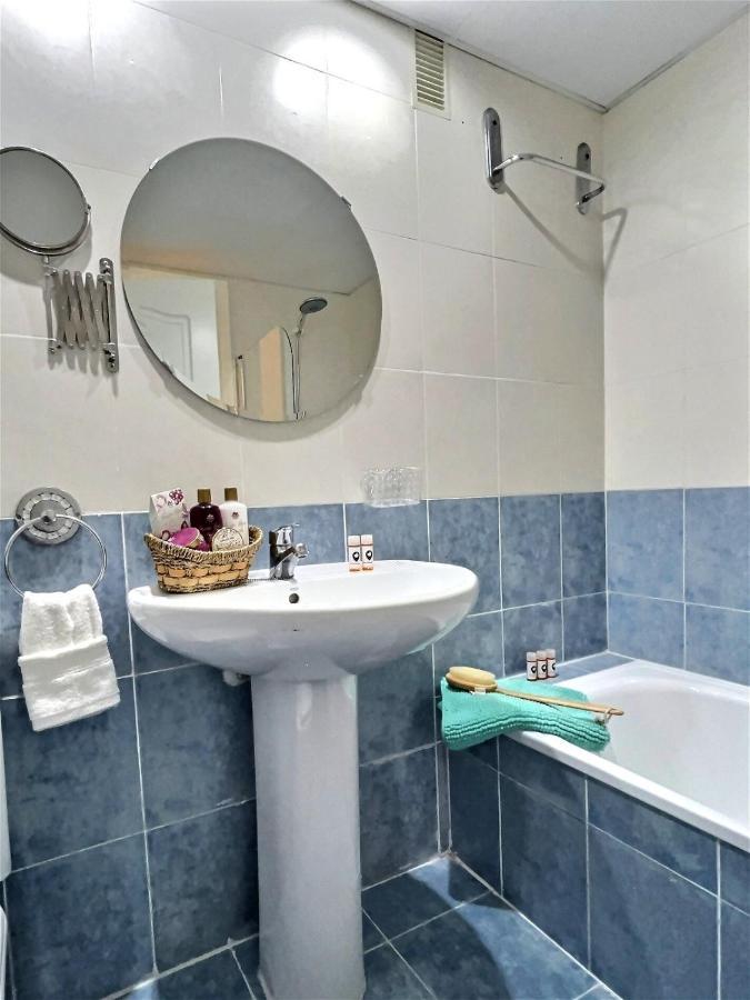 Apartamento Two Bedroom Walking Distance To A Stunning In Casares Costa