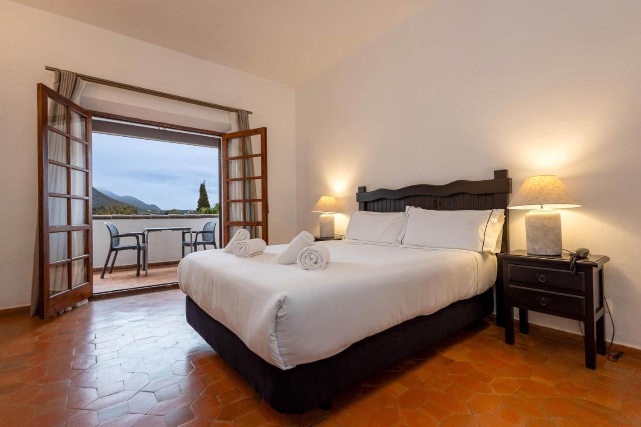 Tugasa Truchas Hotel 2*