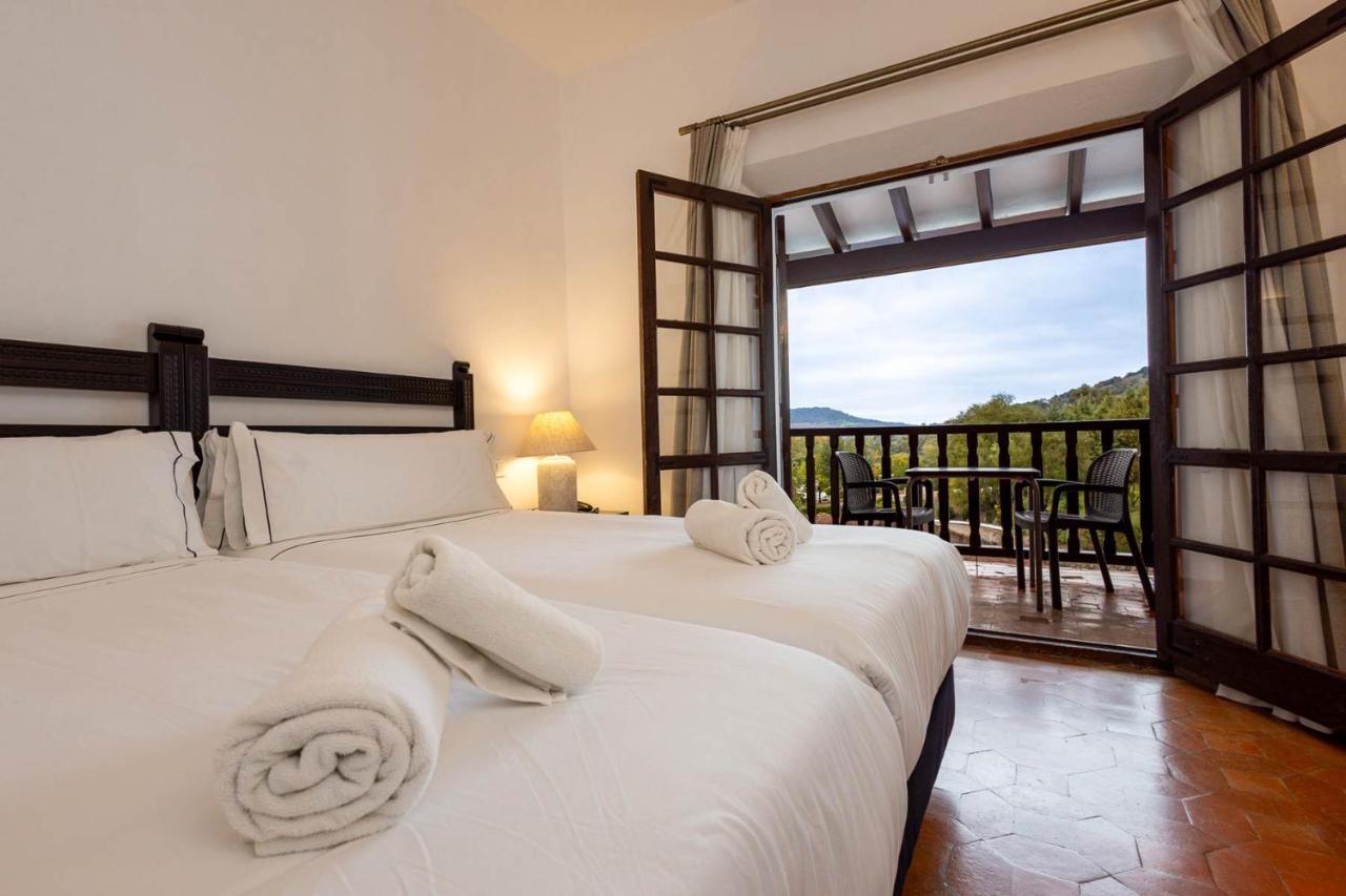 Hotel Tugasa Truchas