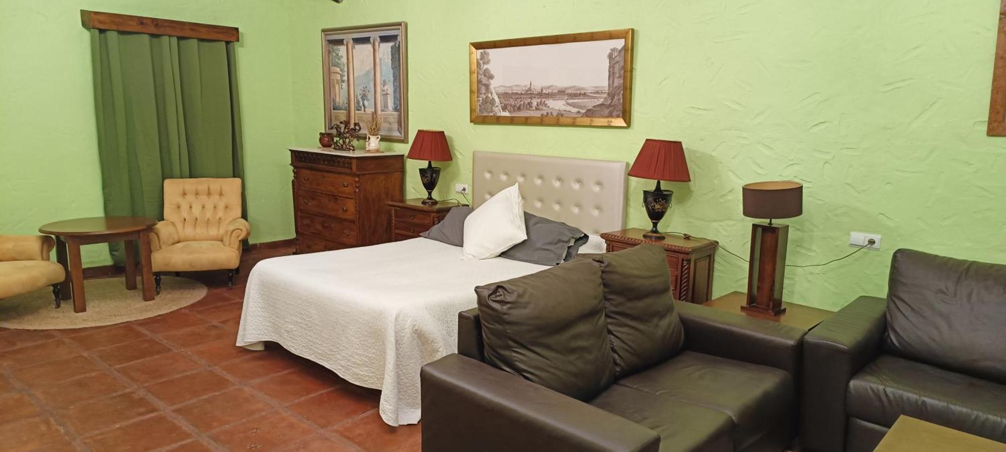 Hotel Restaurante Buitreras *