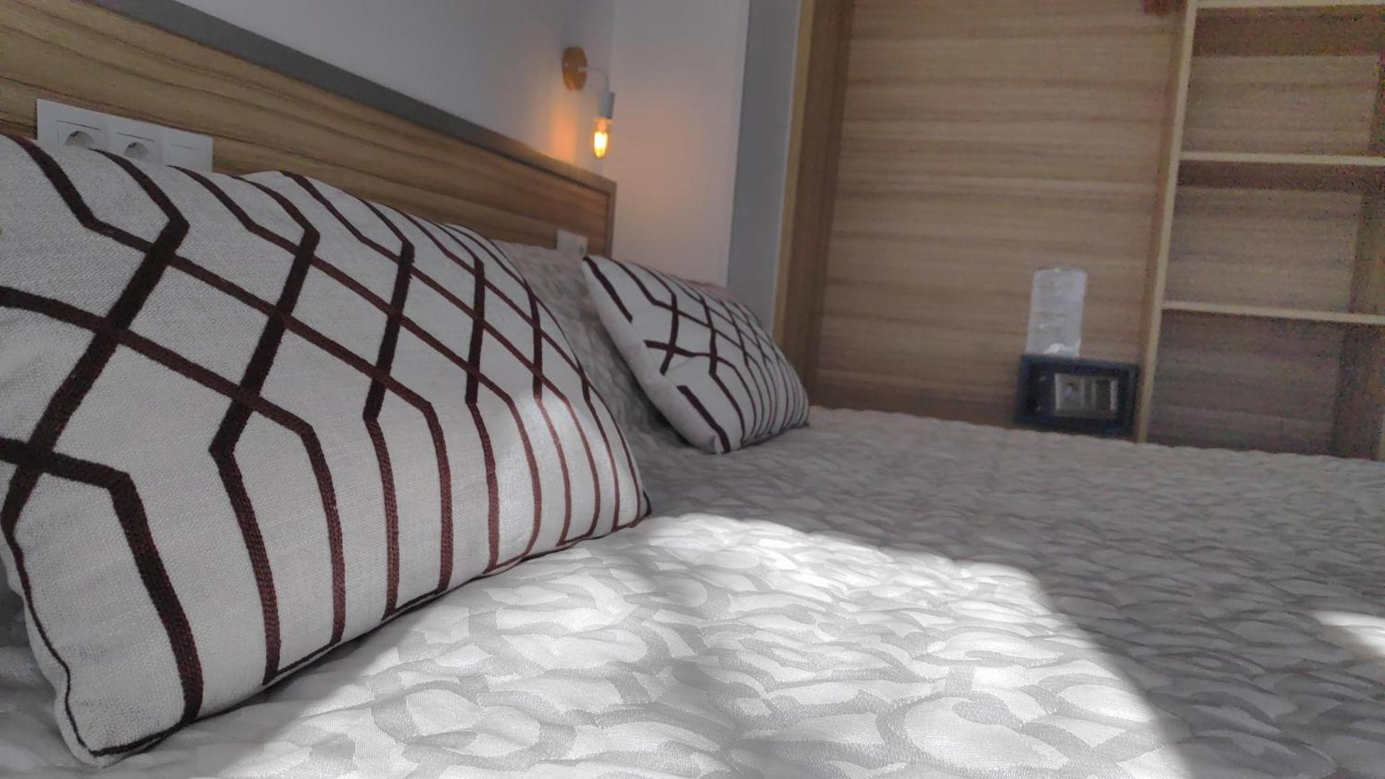 Madinat Garnata, Parking & Rooftop Terrace * Granada