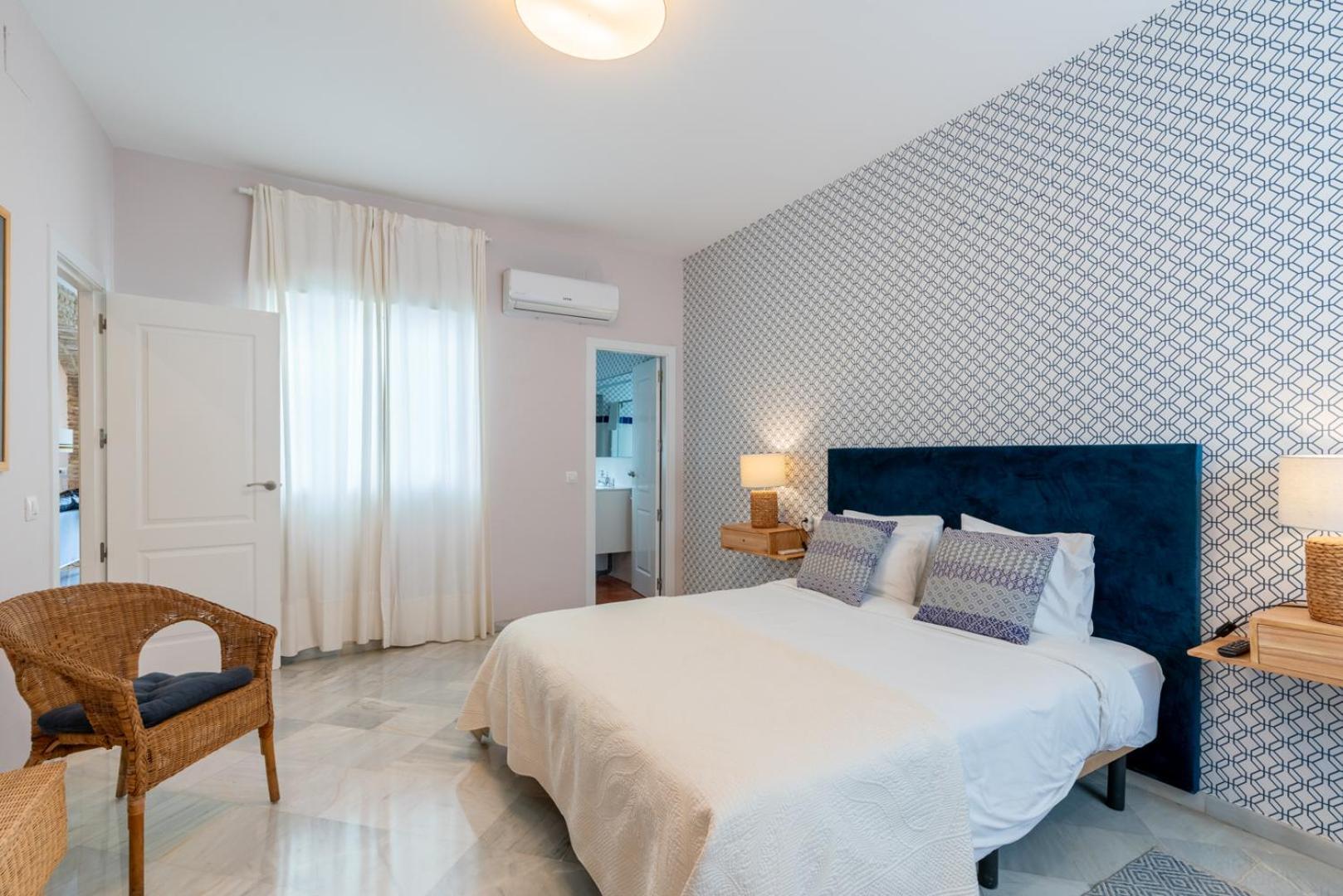 Luminoso ático Con Terraza, Calle Antonia Diaz Apartamento Sevilla