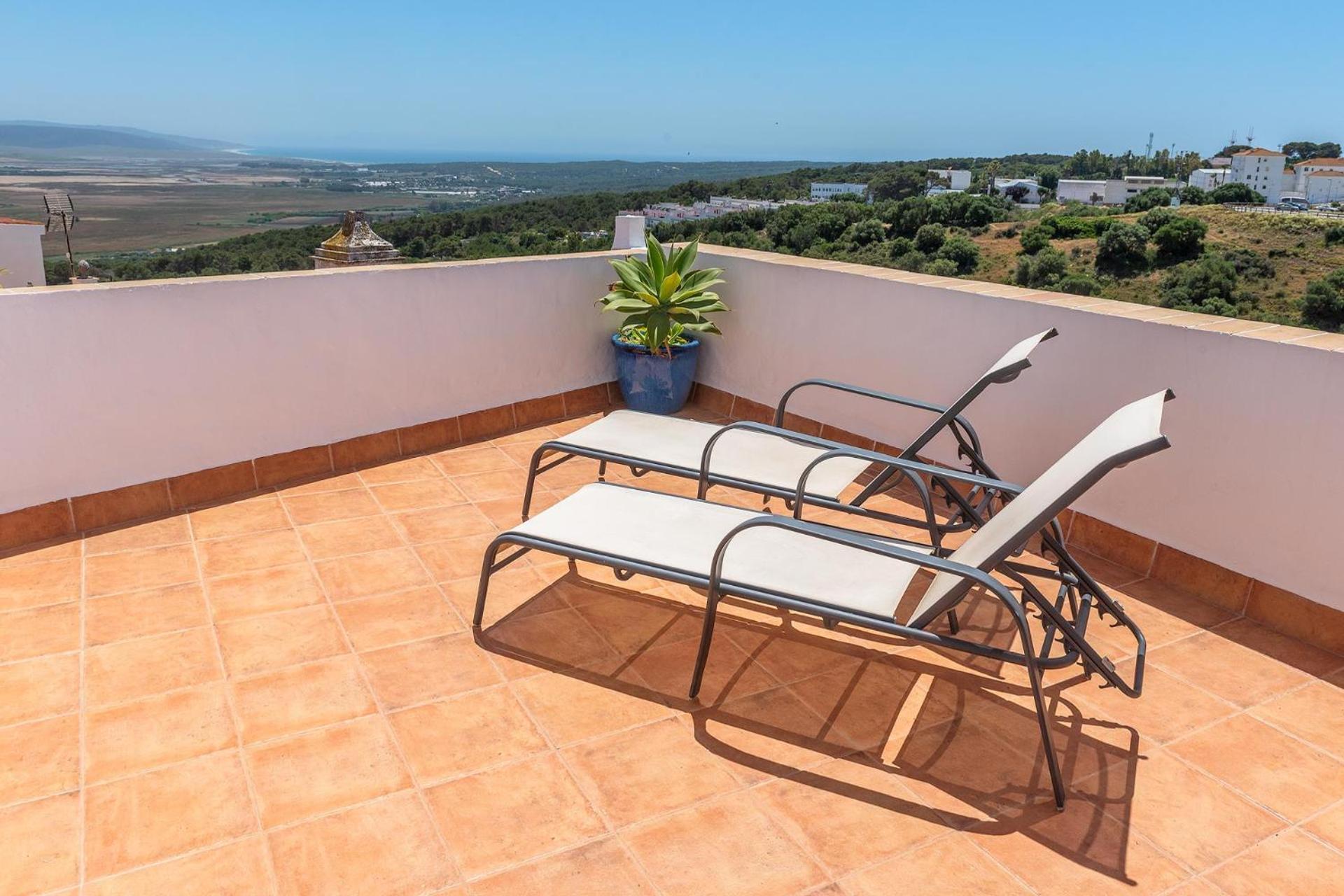 Atico Trafalgar By La Juderia De Vejer - Inside A Typical Andalusian Casa Patio * Vejer de la Frontera
