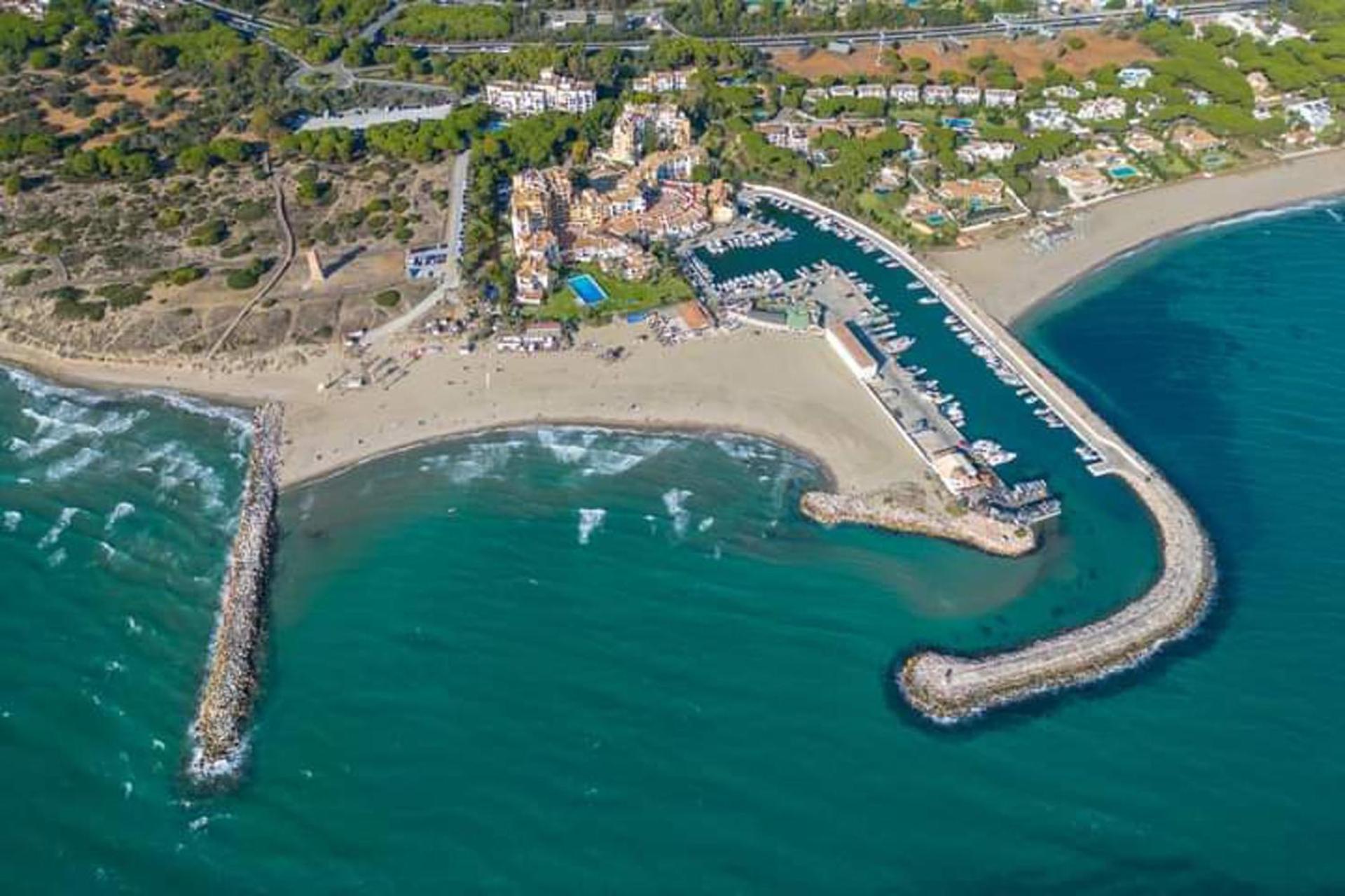Apartment With Secure Underground Parking Marbella
