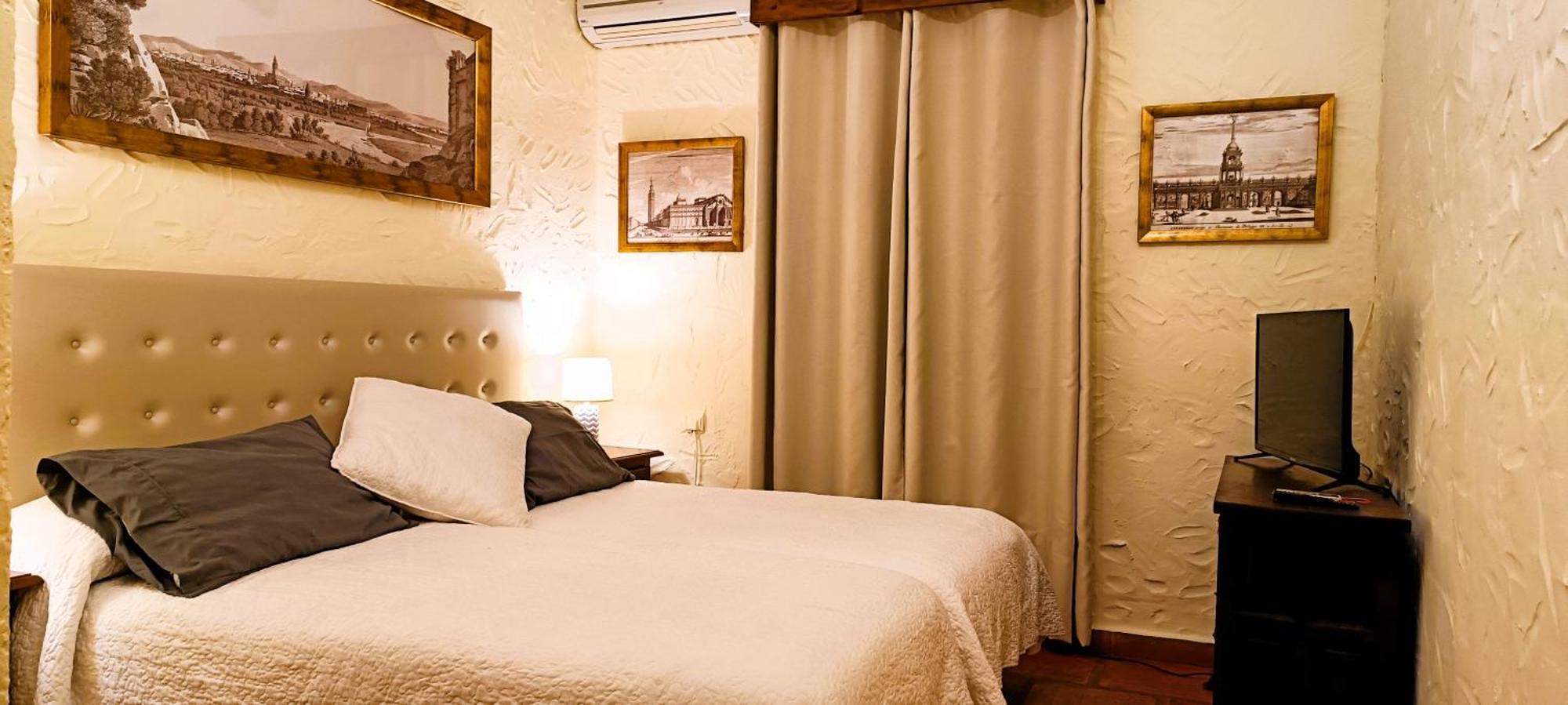 Restaurante Buitreras Hotel *