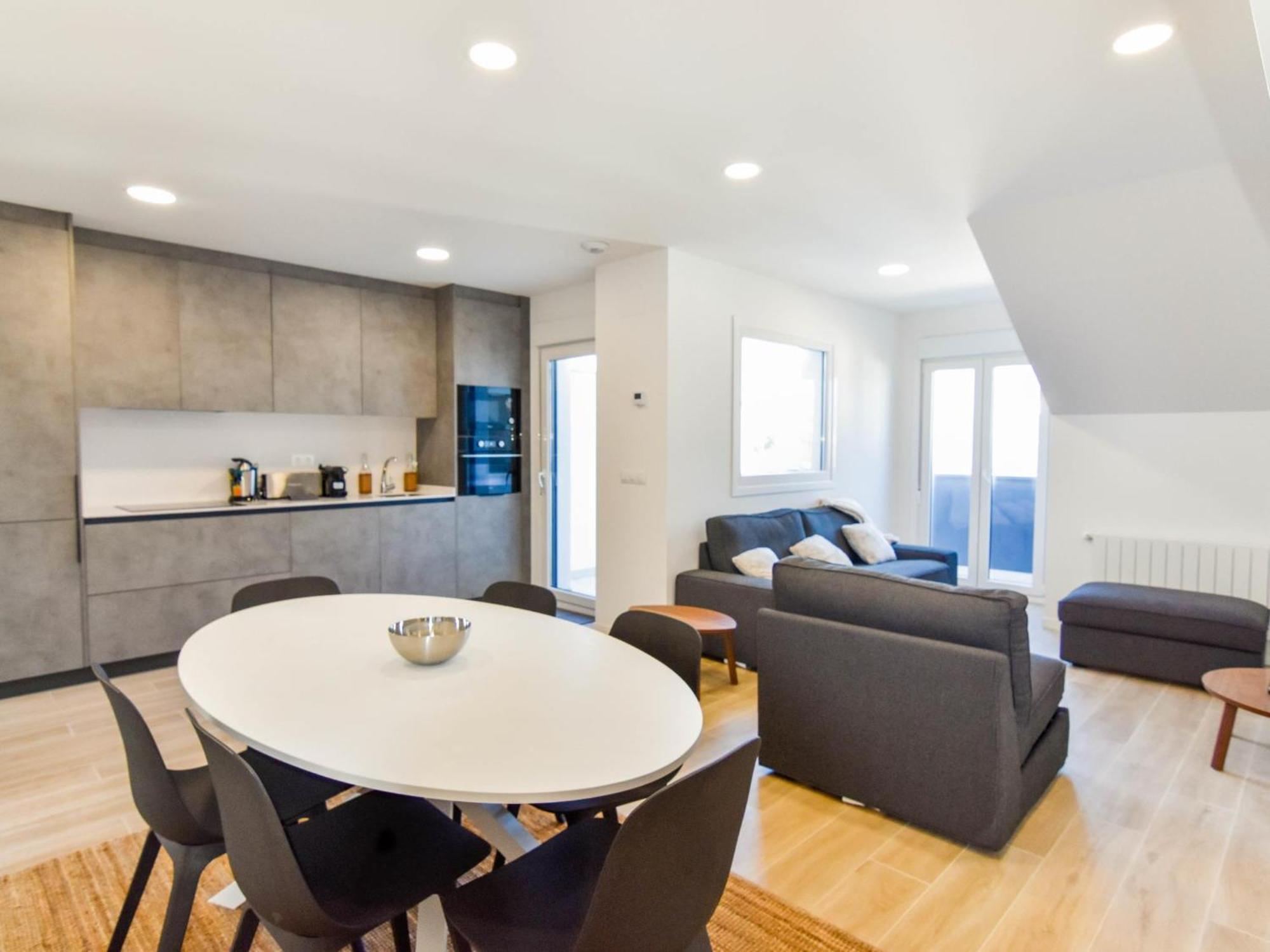 Apartamento Espectacular Atico Con Piscina Loredo