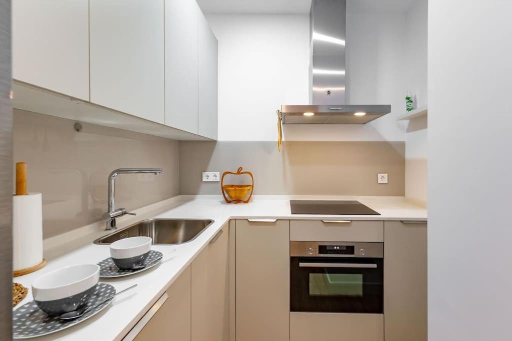 Nuevo Apartamento Clanset, Junto A Palacio Congresos * Sevilla
