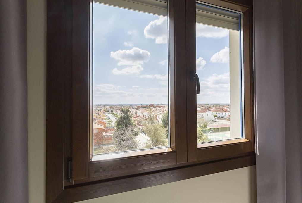 El Mirador, Recepcion 24 H, Piscina, Wifi Y Parking Interior Bormujos