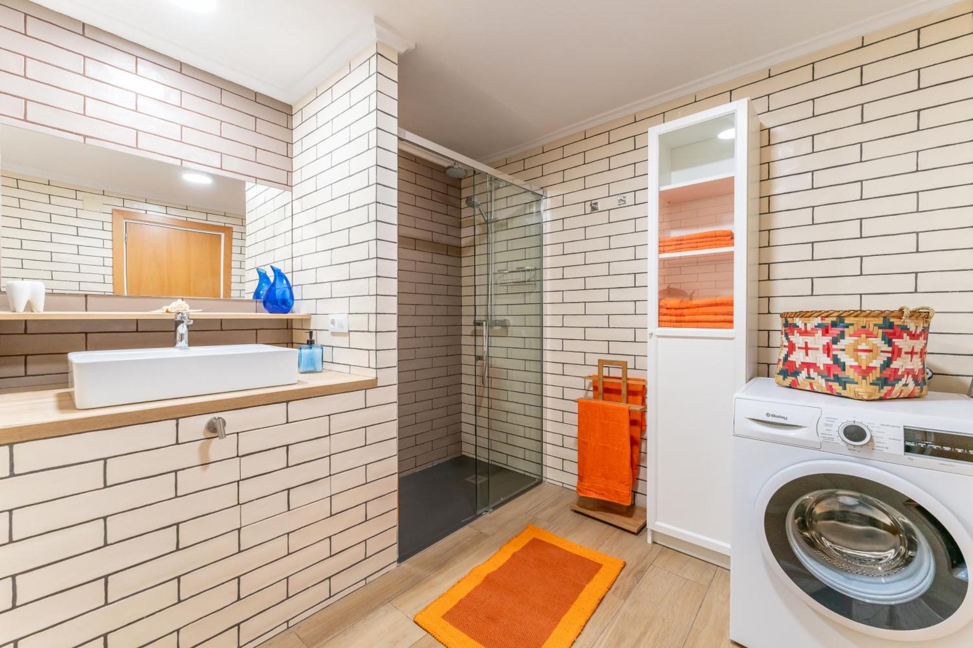 Luxury Designer Front Two Bedroom Apartment Salou