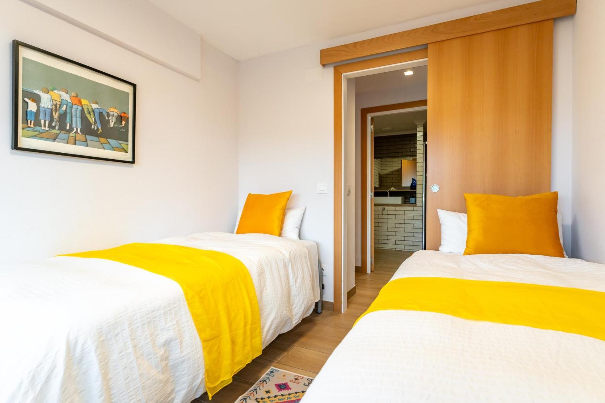 Apartment Luxury Designer Front Two Bedroom *