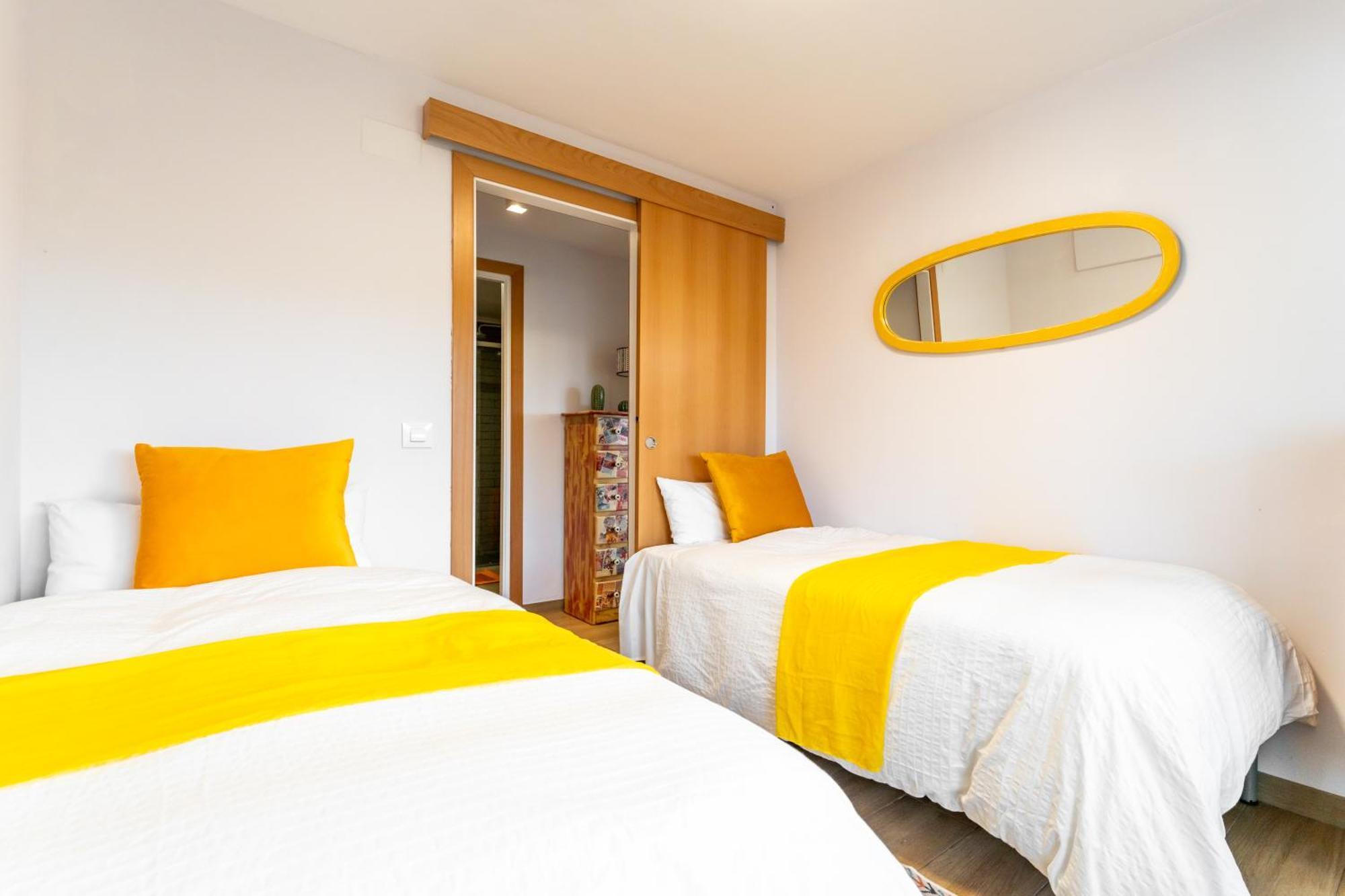 Luxury Designer Front Two Bedroom Apartment Salou