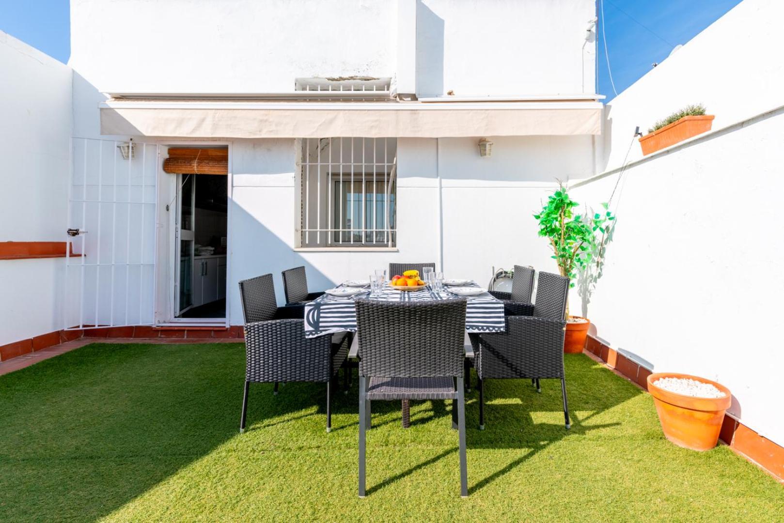 Apartamento Luminoso ático Con Terraza, Calle Antonia Diaz Sevilla