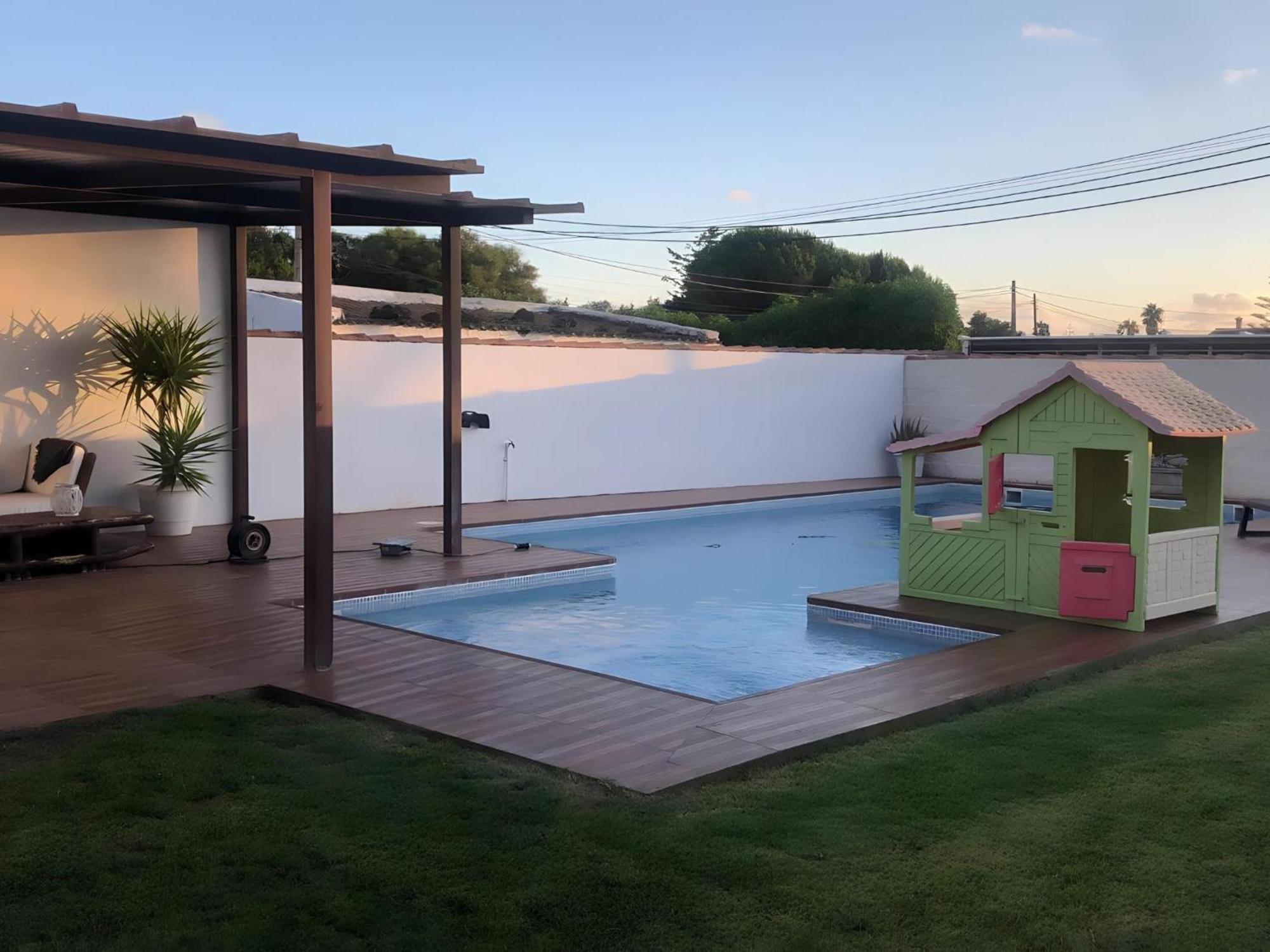 Holiday home Chalet Piscina Privada Chiclana Solo Familias & Parejas Chiclana de la Frontera