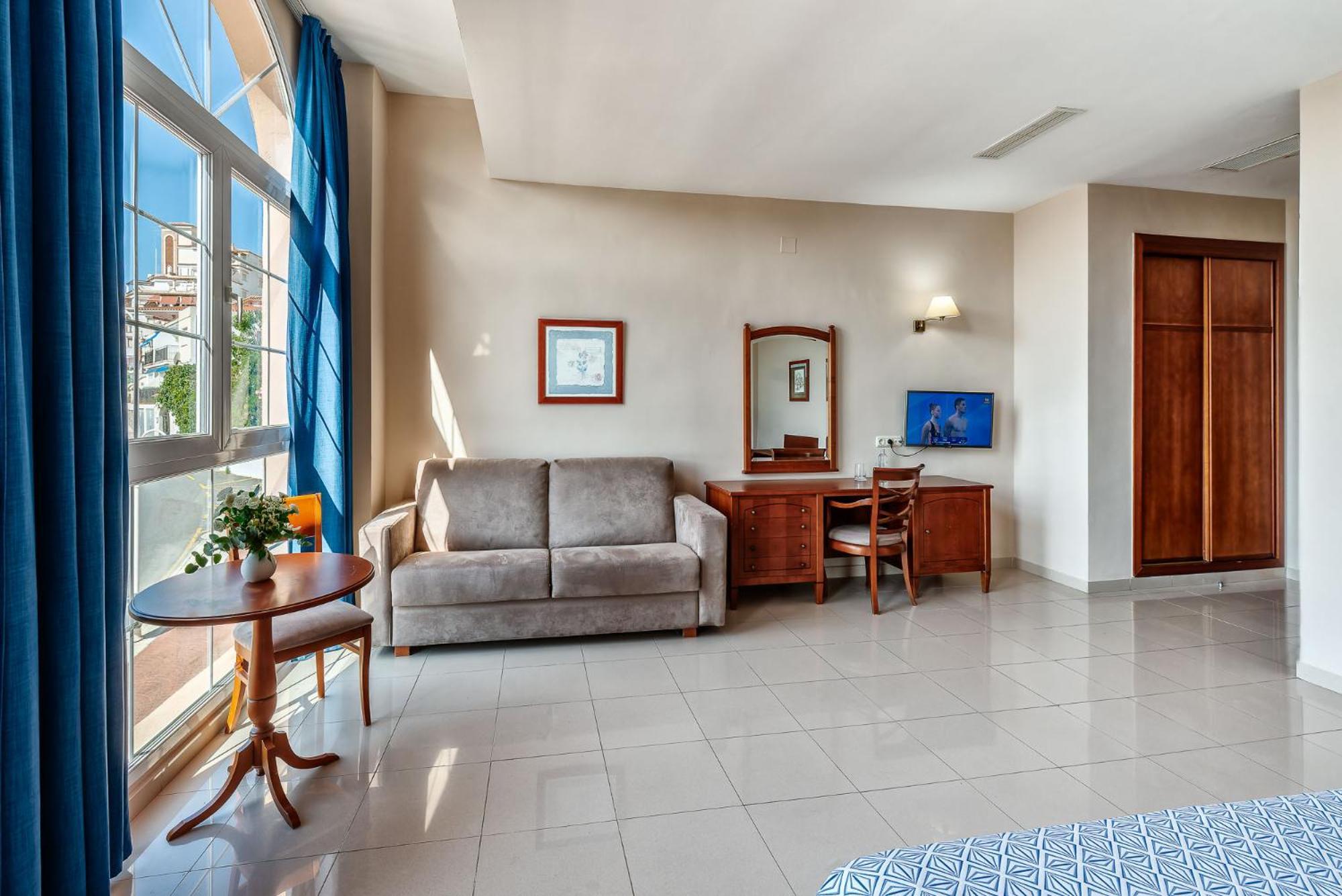 Bahía Tropical Hotel 4*