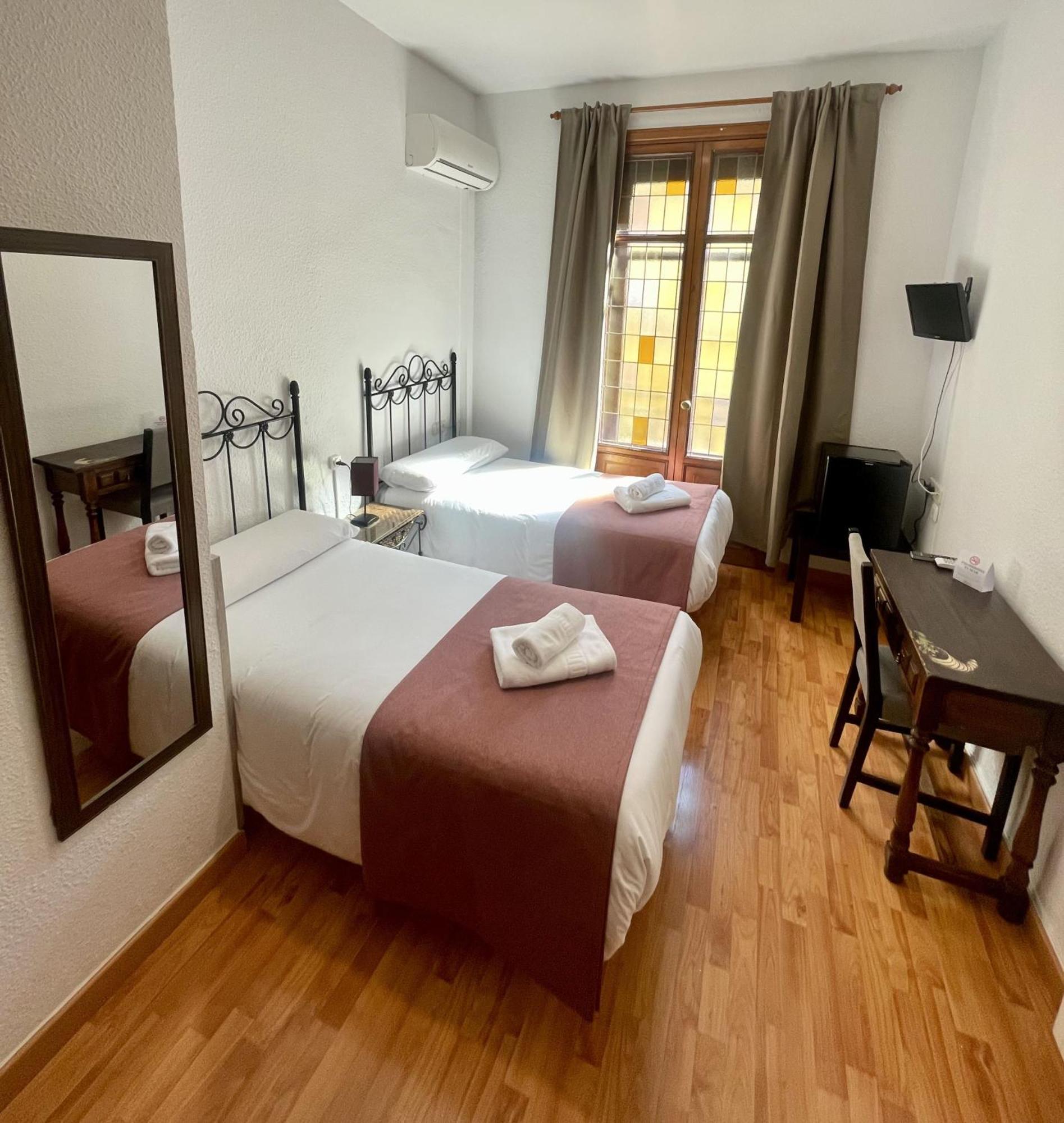 Arteaga Hostal&baños Arabes Elvira Pensión *