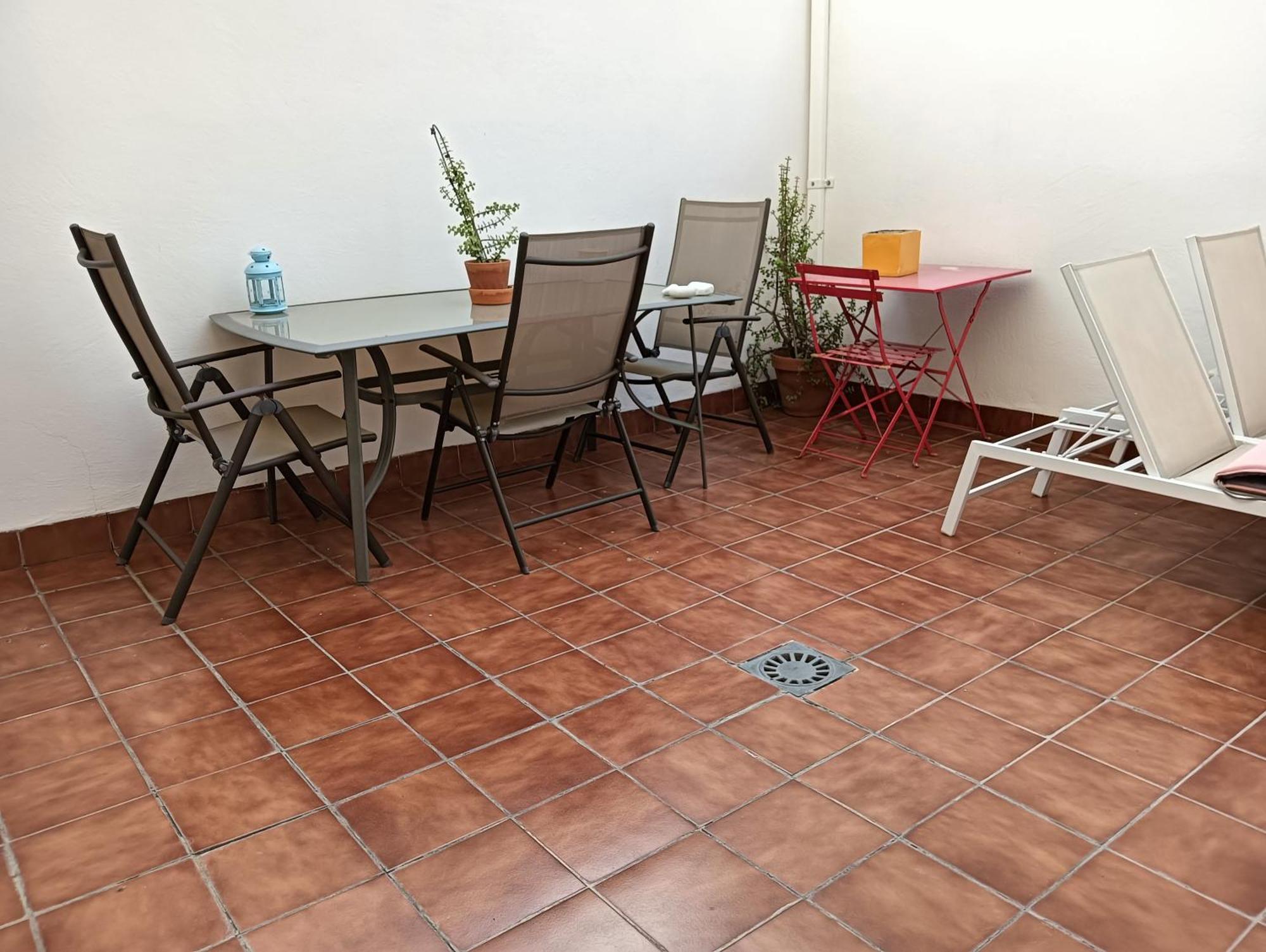 Alicante Airport And Apartamento El Altet