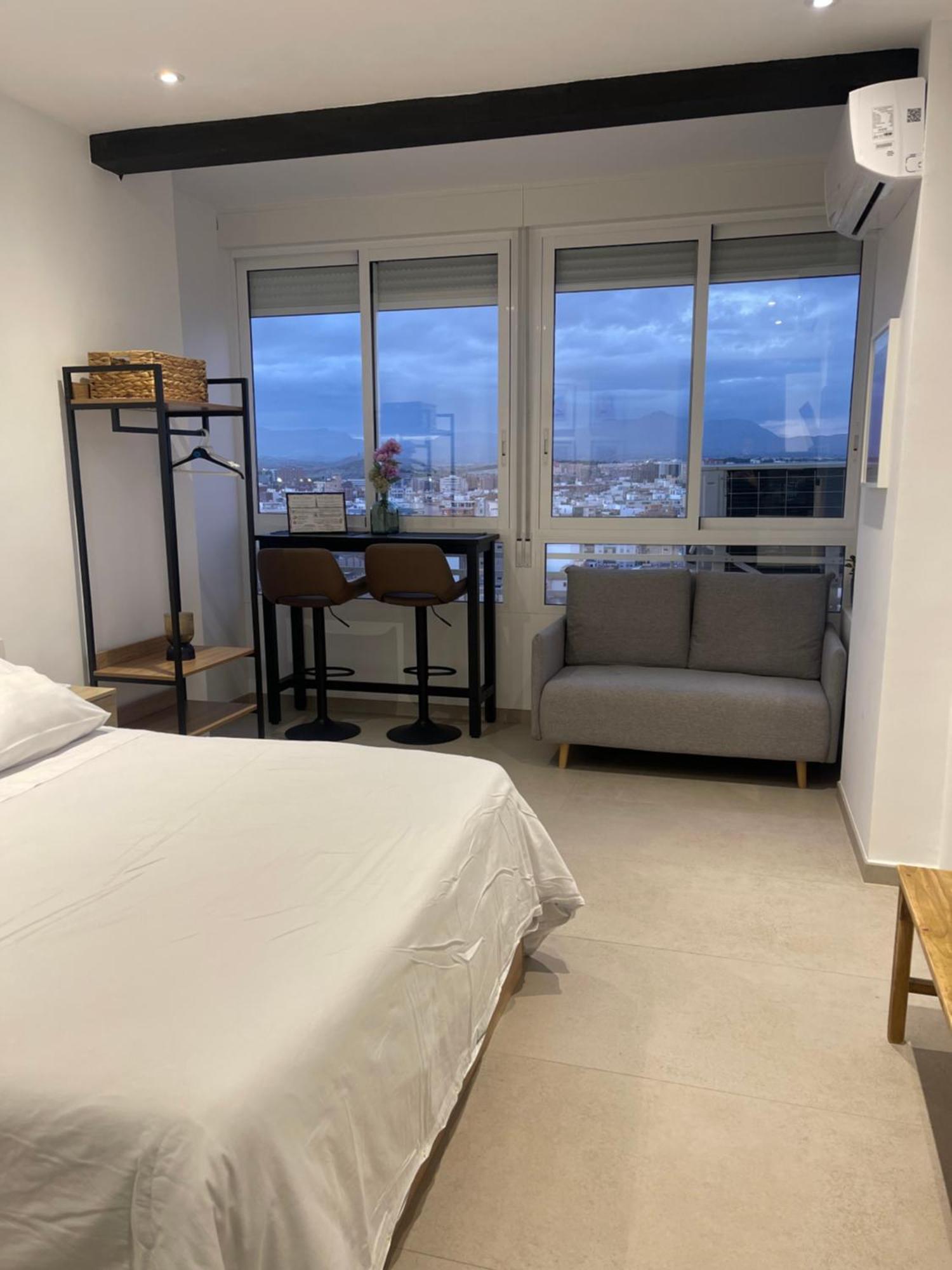 Apartment Sky Views In Centre Alicante