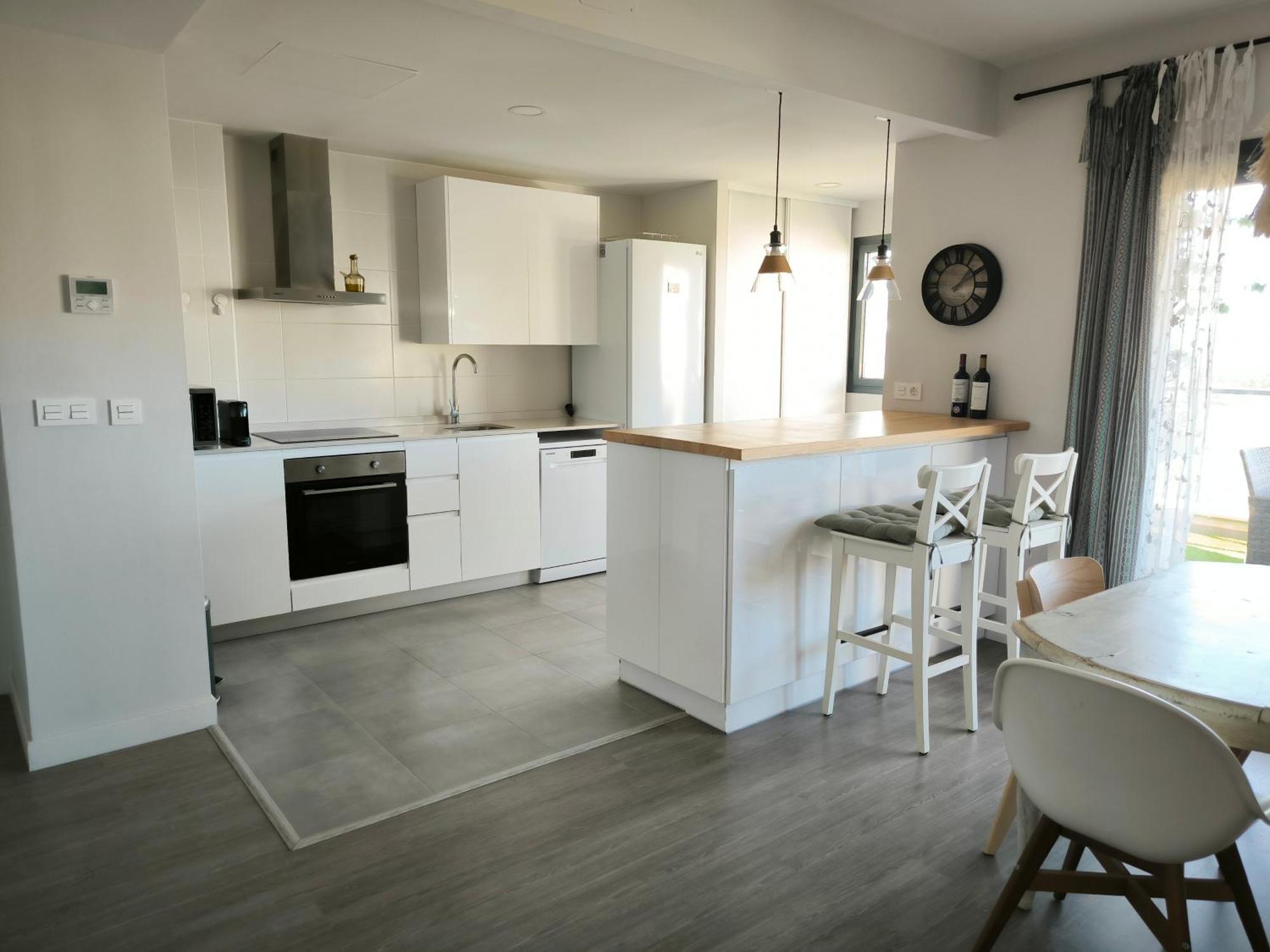 Atico Con Piscina, Golf, Vistas Al Mar Apartamento