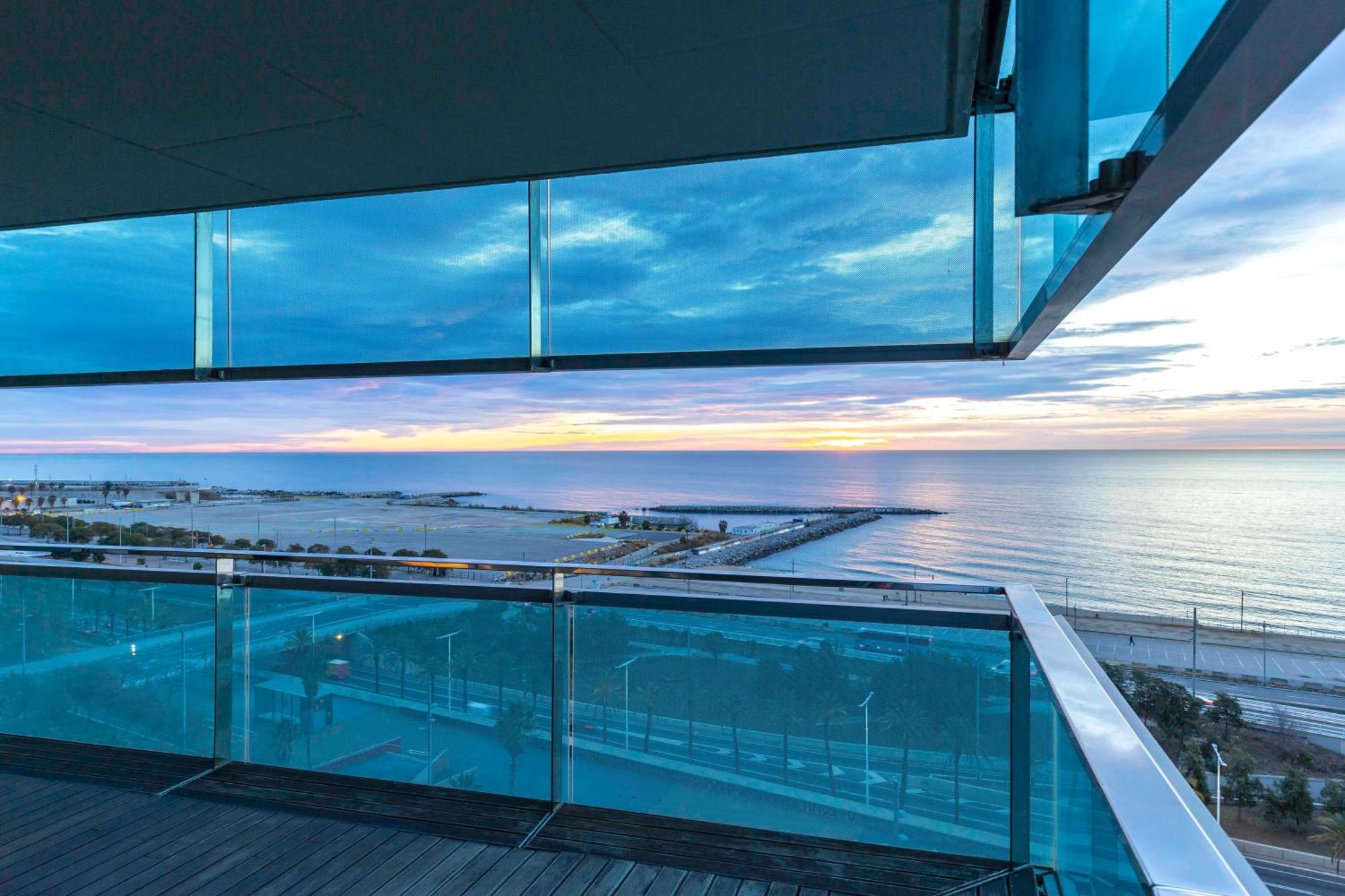 Apartment Luxury With Sea View! *