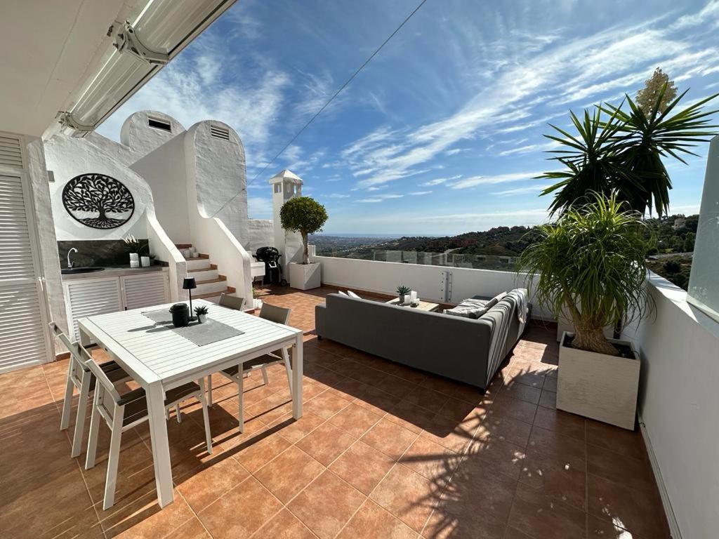Apartamento Penthouse Mit Privatem Jacuzzi In Marbella - La Mairena Ojén