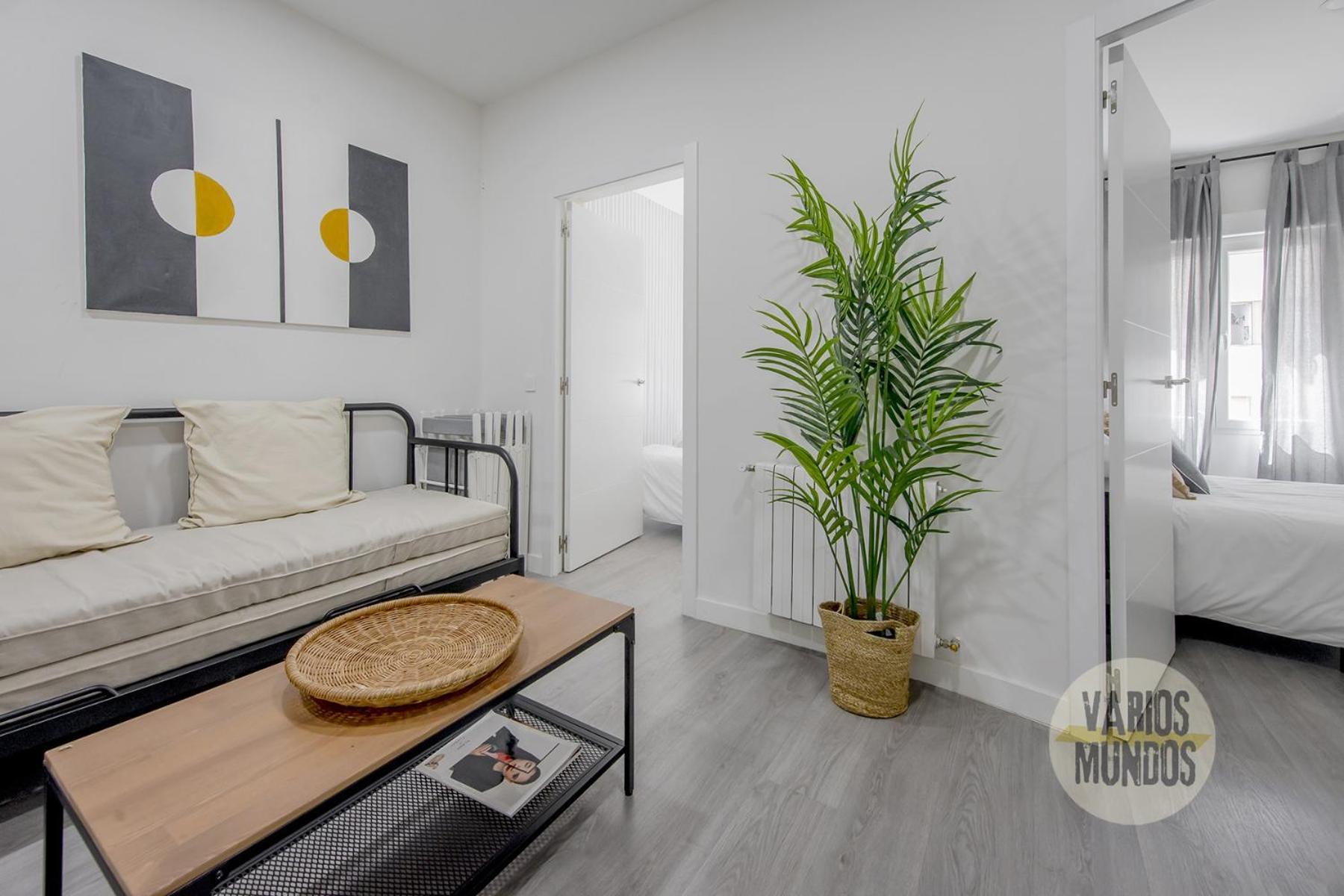 Descubre 5, Al Pie De Gran Via E2 * Madrid