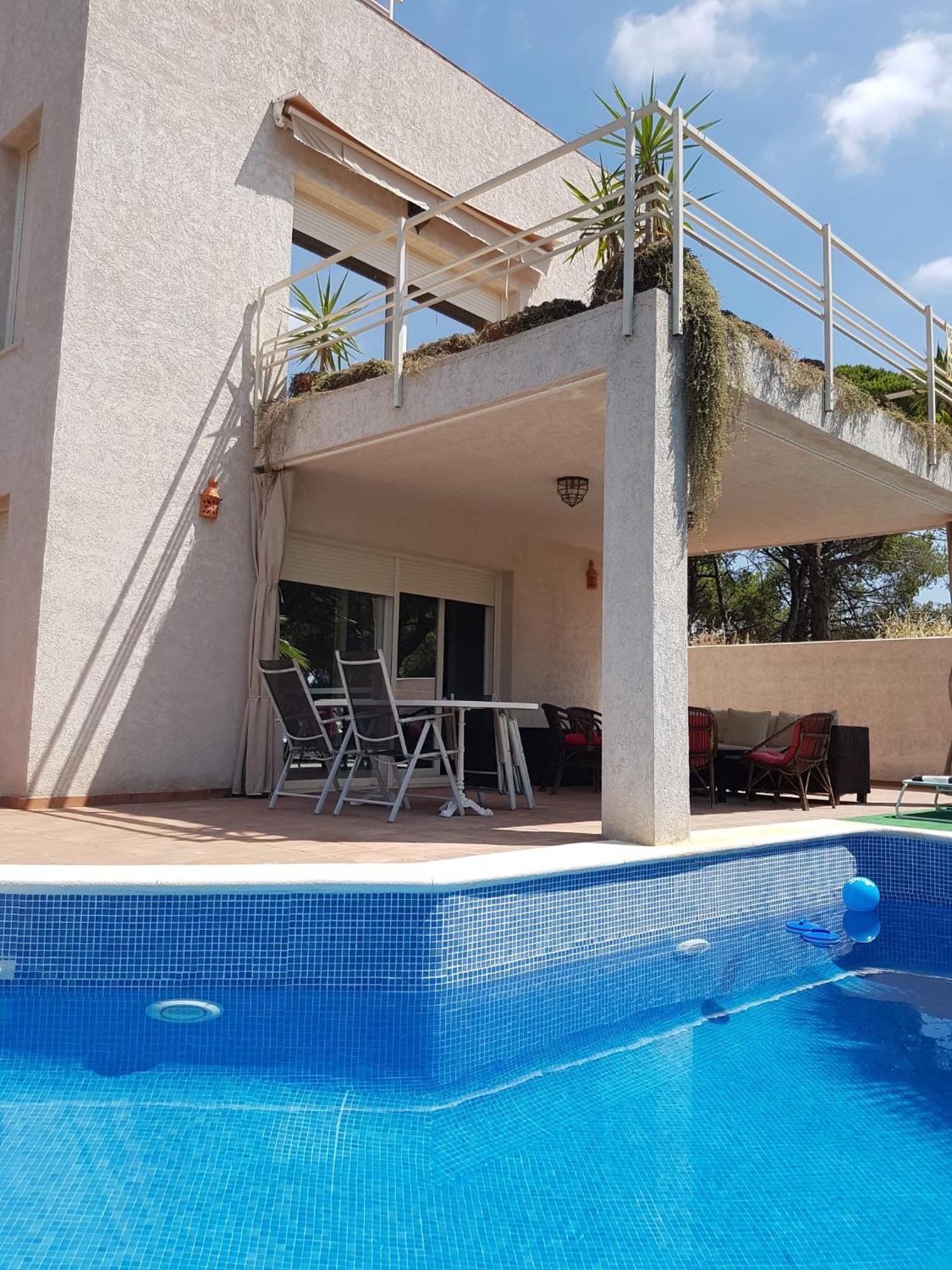 De Cristal Homestay *