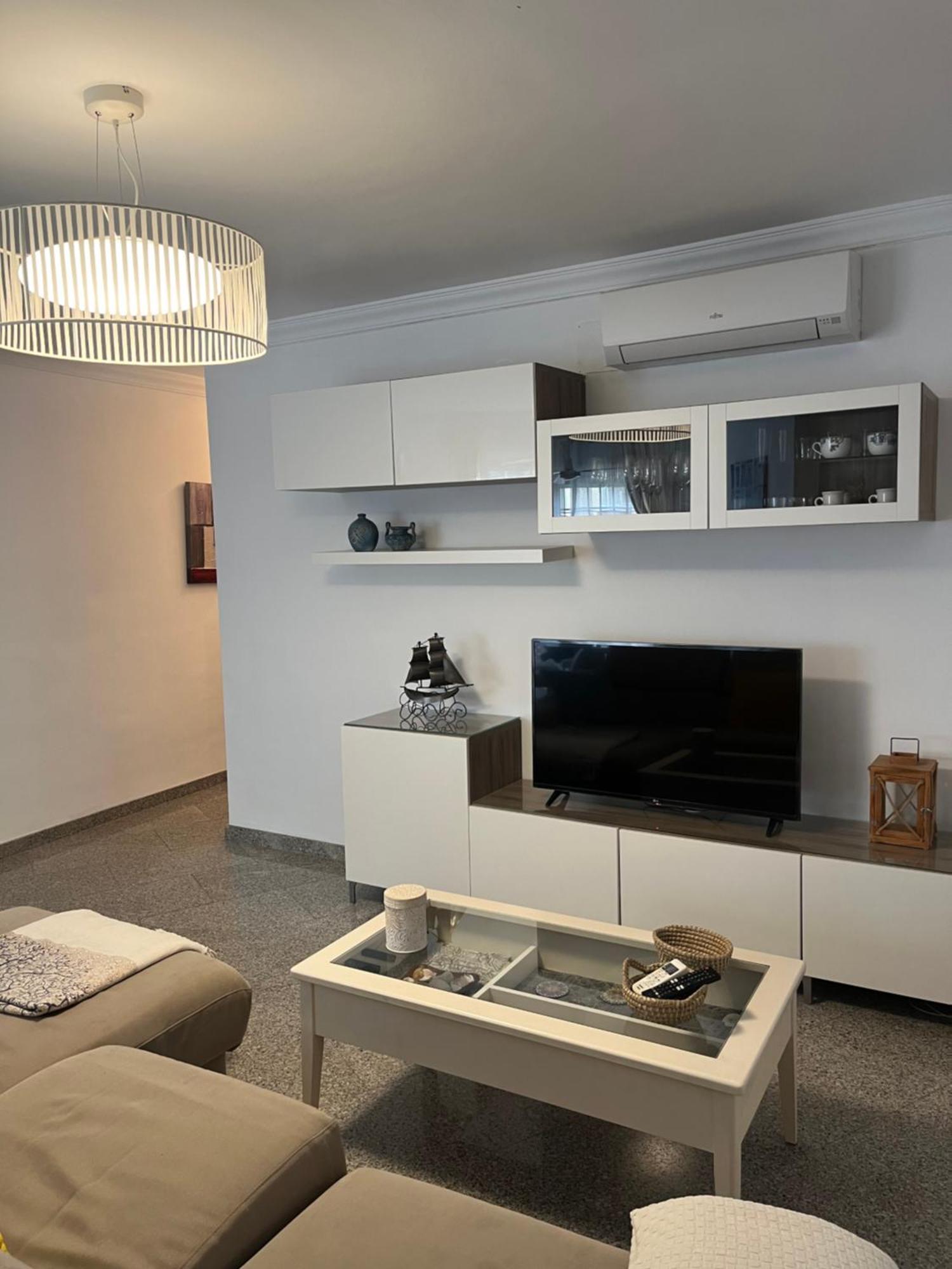 Reyes La Carihuela Apartamento Torremolinos