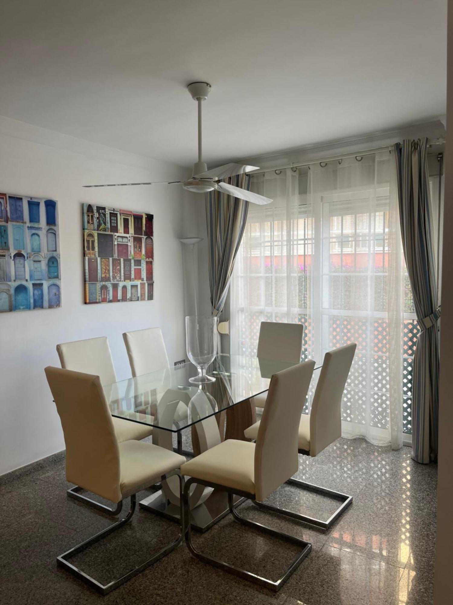 Reyes La Carihuela Apartamento *