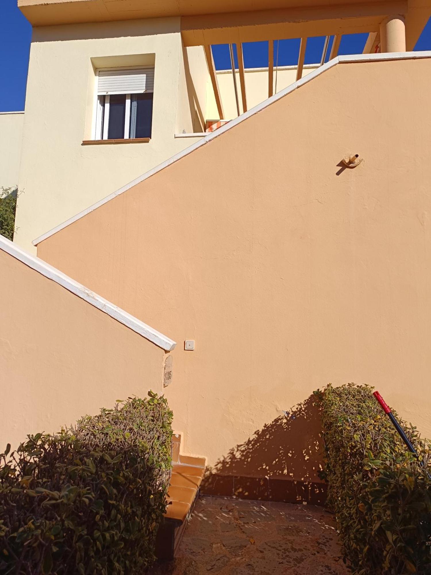 Urbanización Naturista Bahía De Vera, Luisa