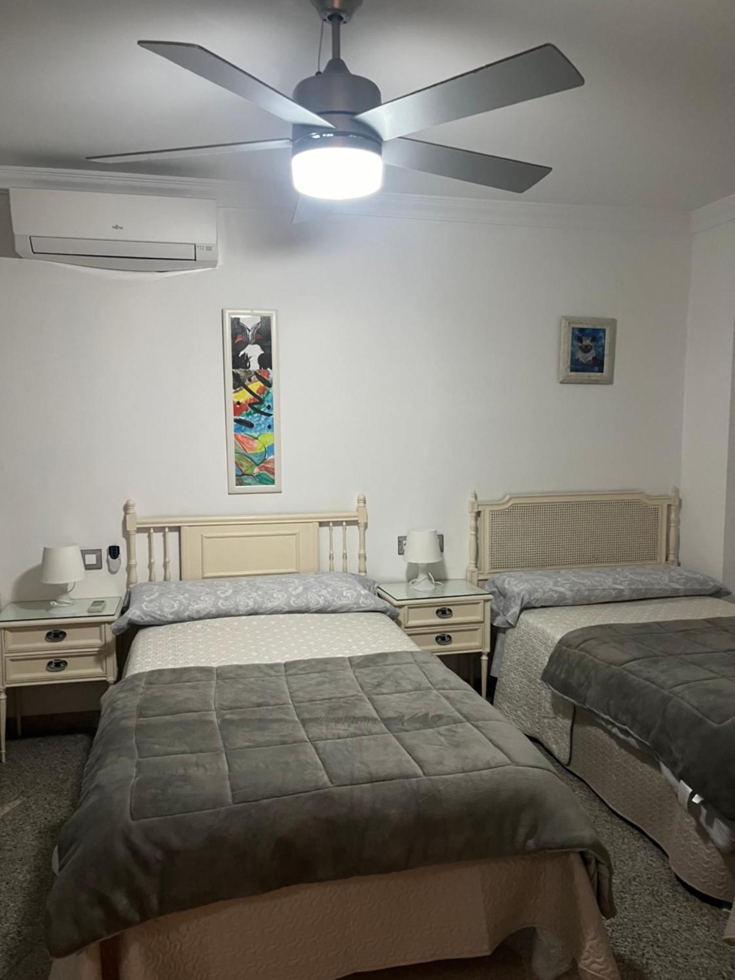 Reyes La Carihuela Apartamento *