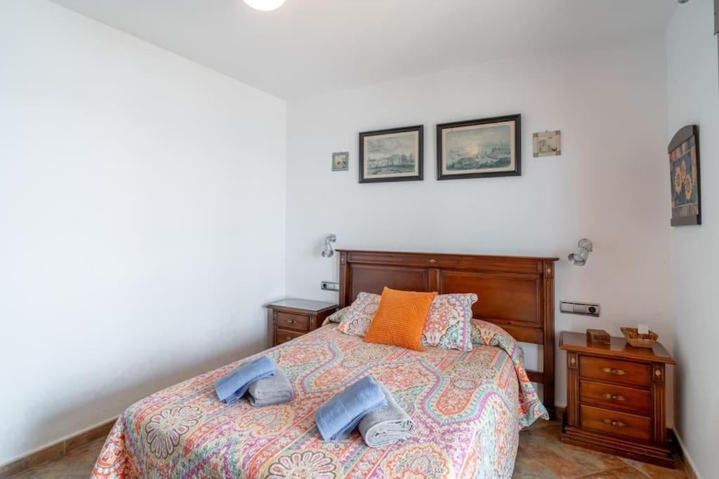 Apartamento Atico En Primera Linea De Playa Con Vistas Al Mar