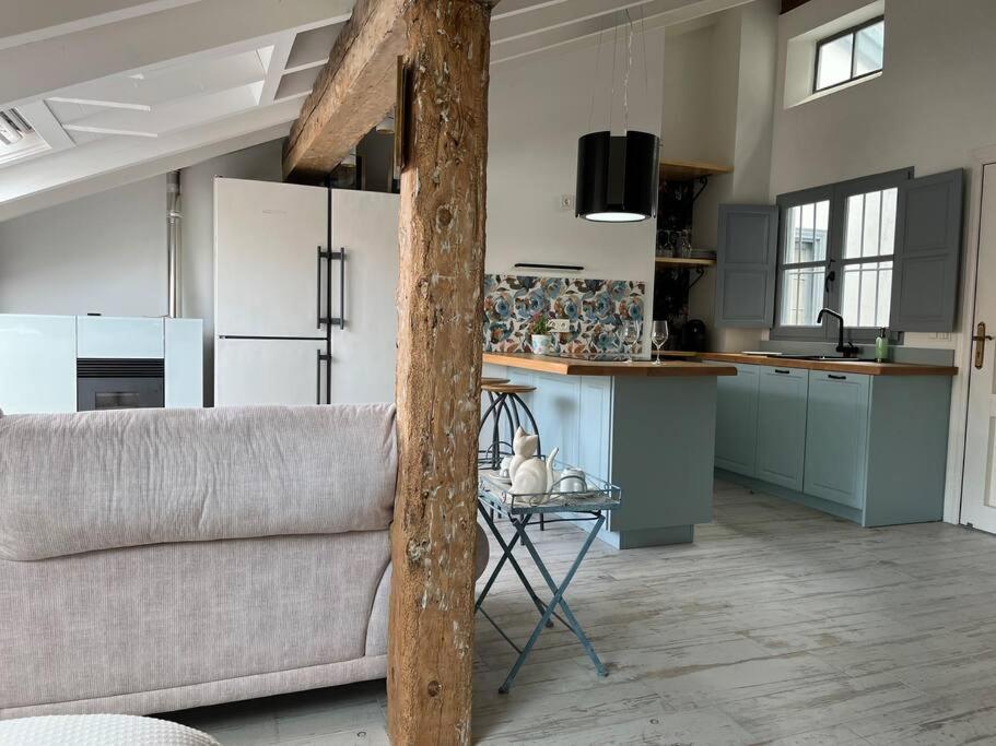 Precioso Loft En Pleno Centro De Apartamento *