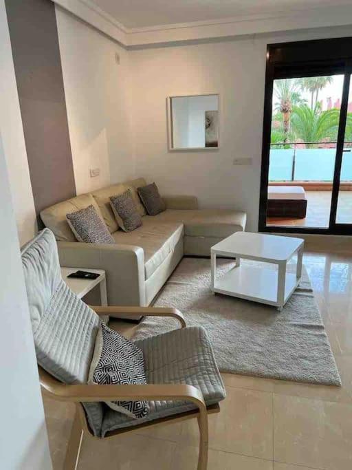 Luxury Marbella Apt, Pool,beach. Apartamento