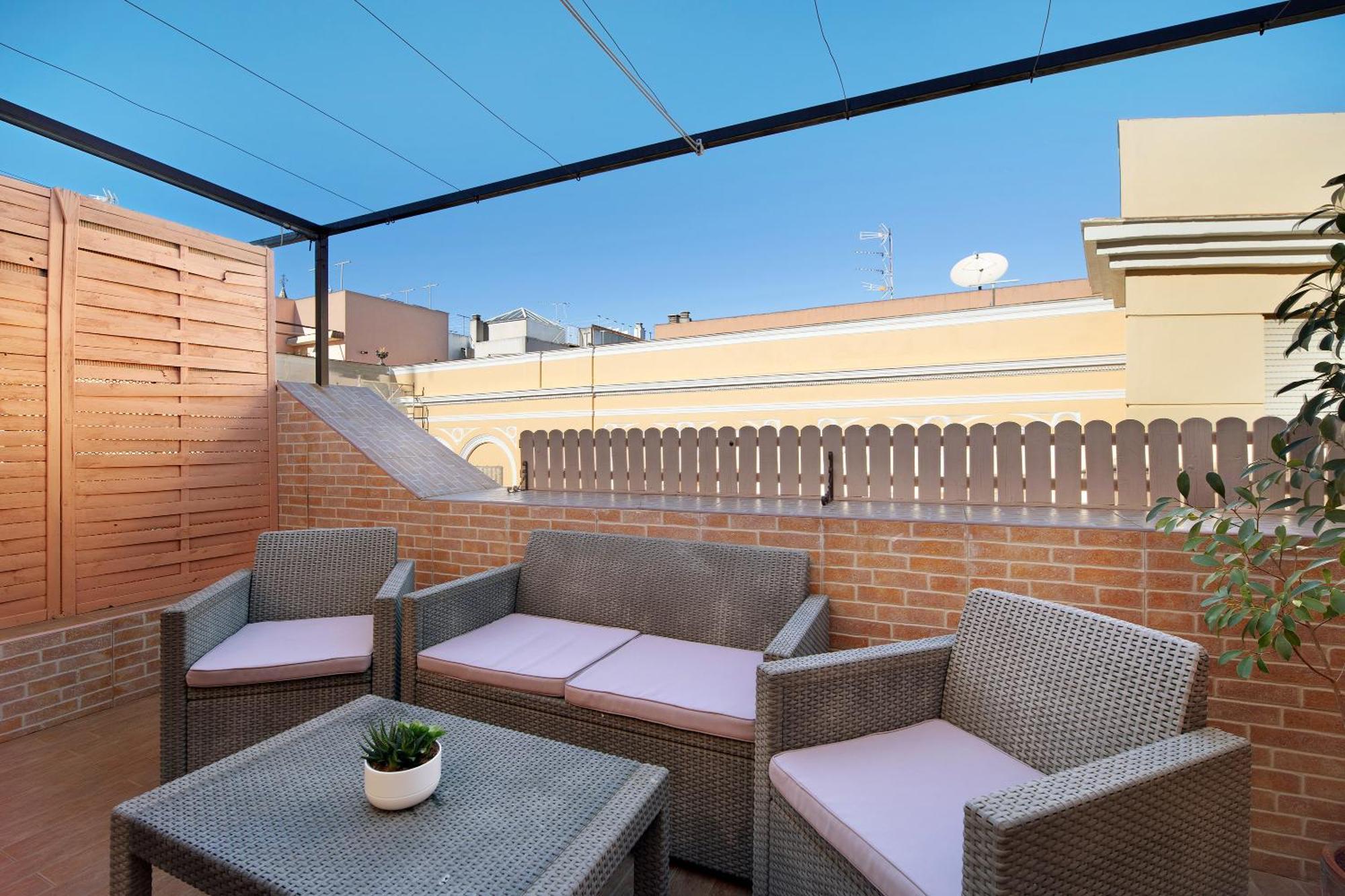 Maria De La O Apartment *