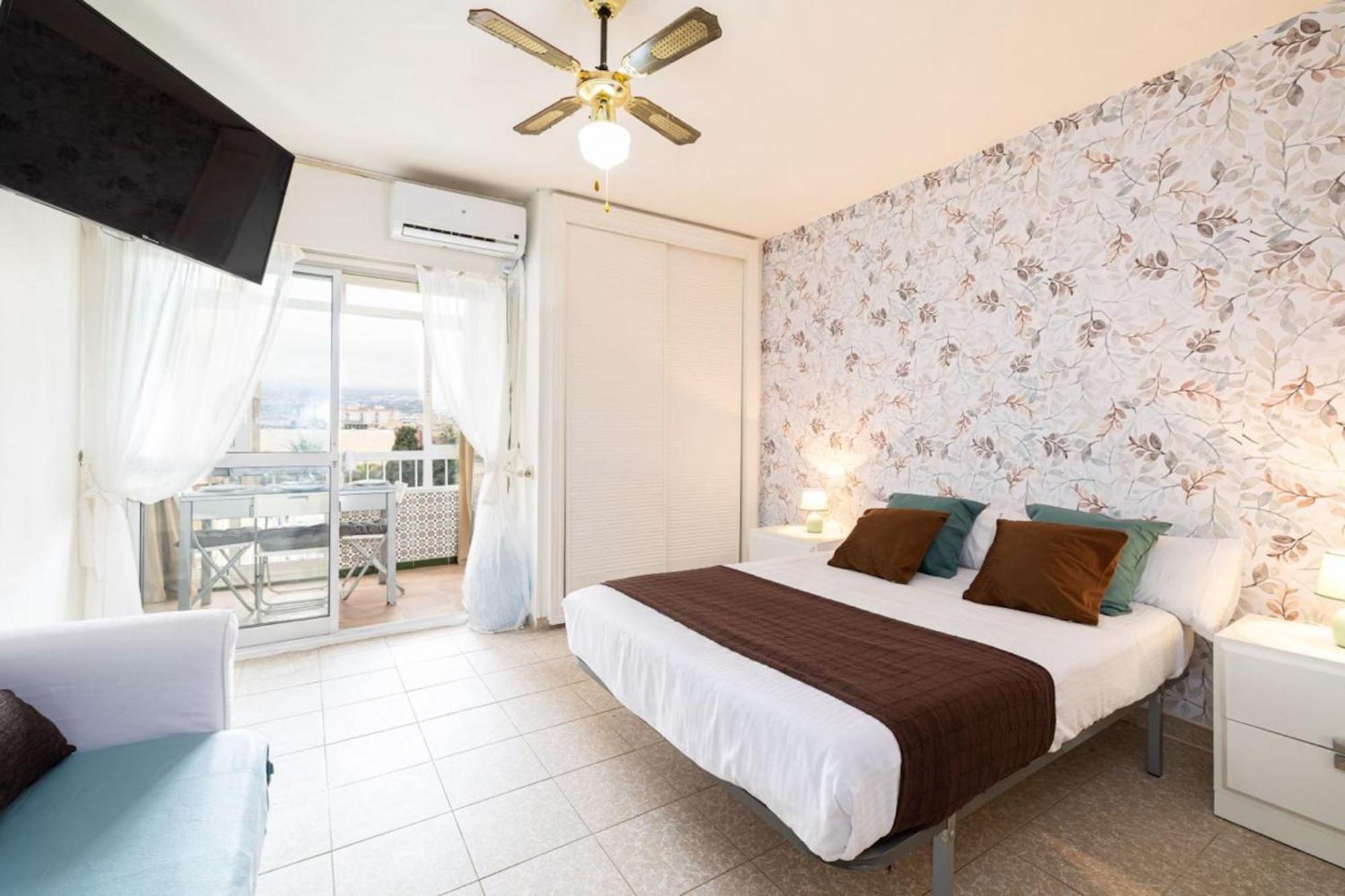 Holidays2arroyo De La Miel - With Terrace And Pool 800 Mts From Beach Apartamento *