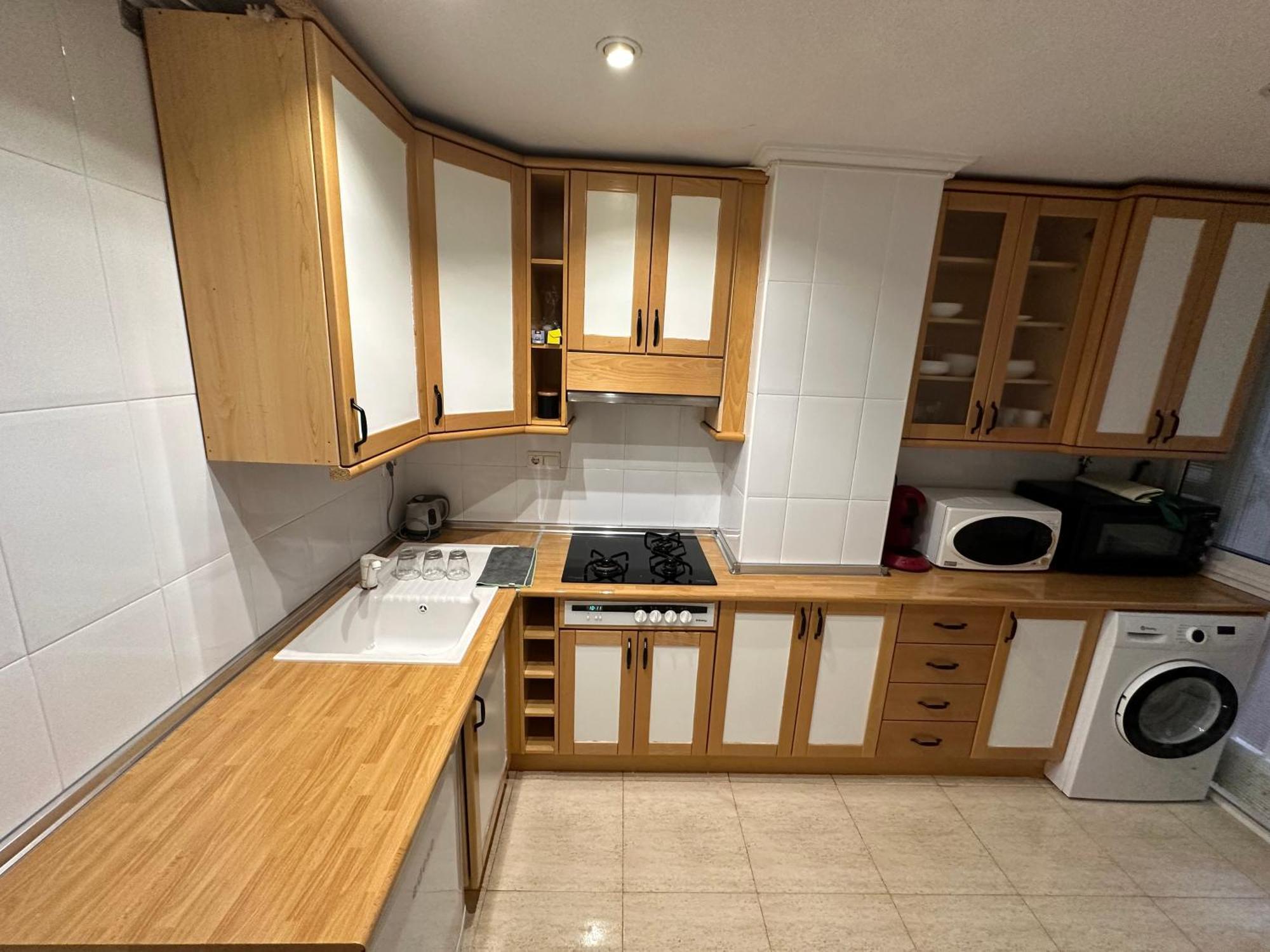 Apartment And Center *