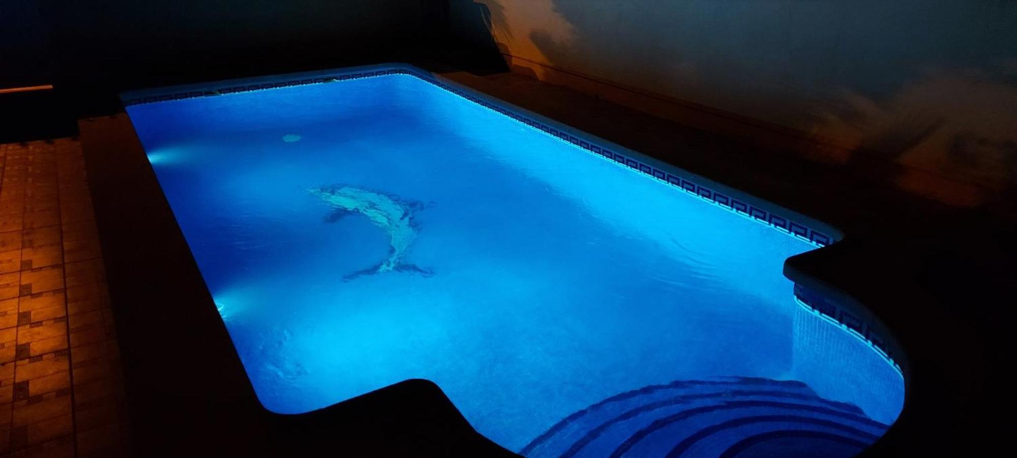 Agradable Con Piscina Privada Puerto Marino