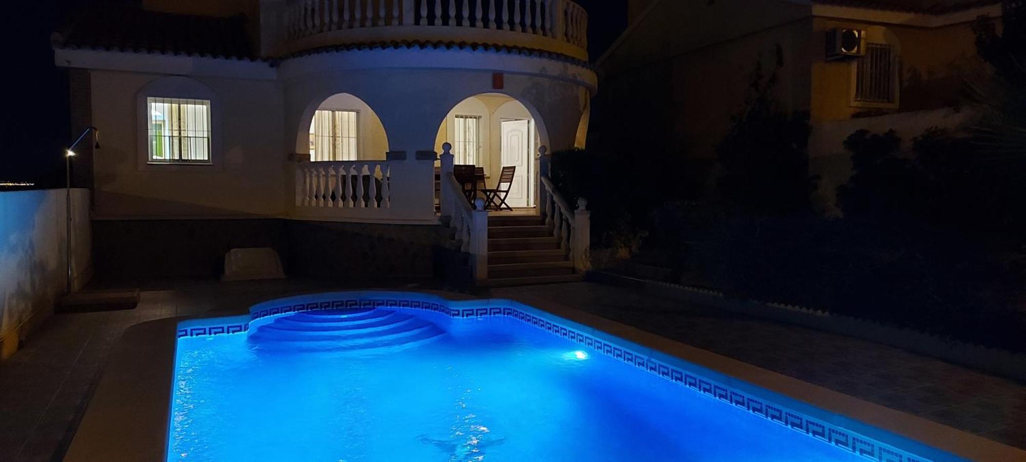 Agradable Con Piscina Privada *