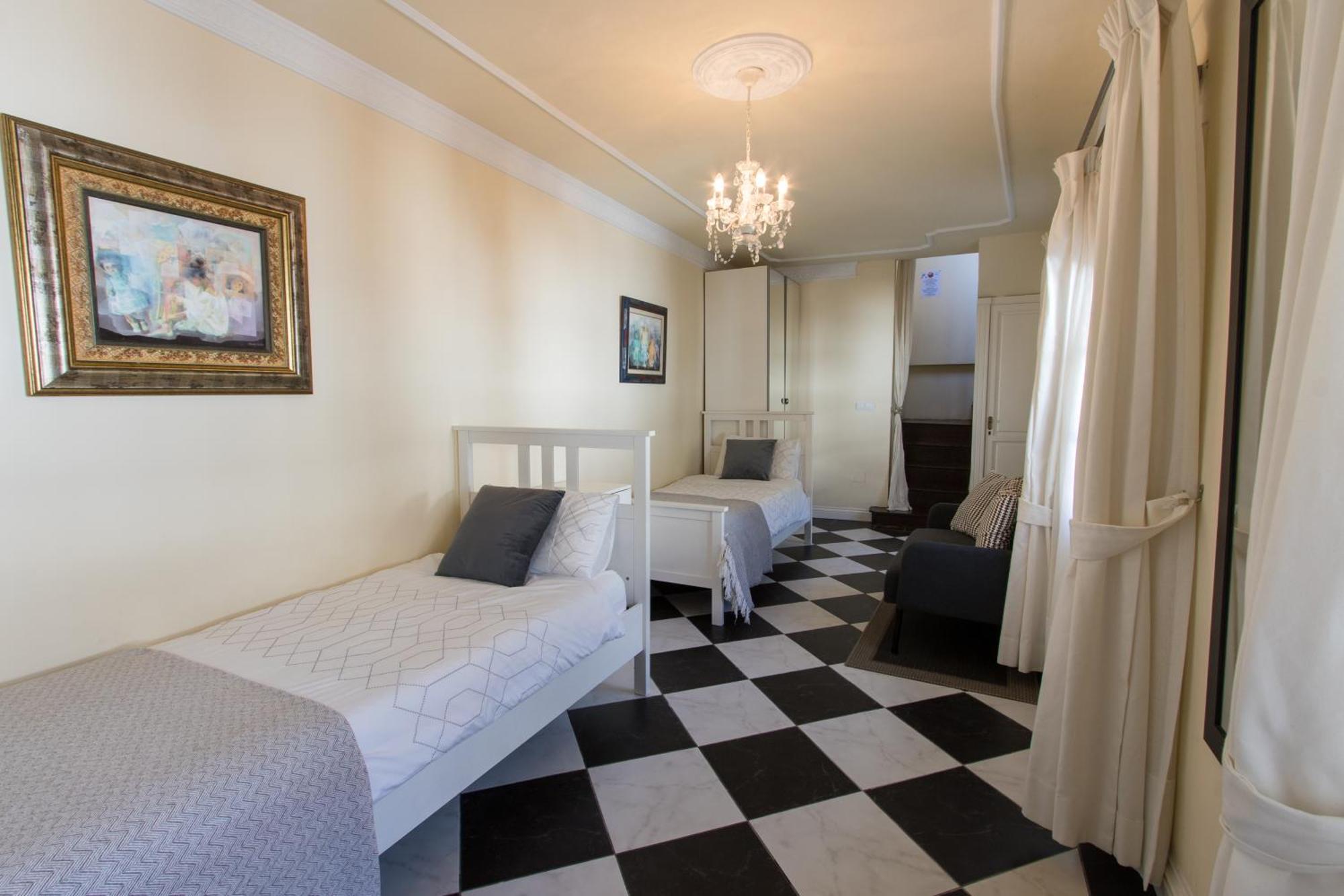 Casa Valdes Marbella