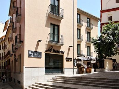 Monjas Del Carmen 3*