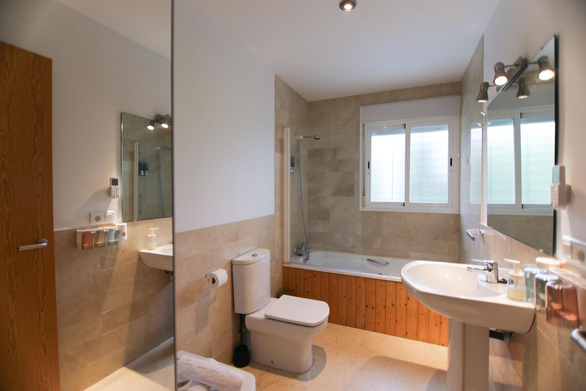 Rentalsevilla Brisa Del Aljarafe Con Piscina Climatizada A 15 Minutos De Sevilla * Almensilla