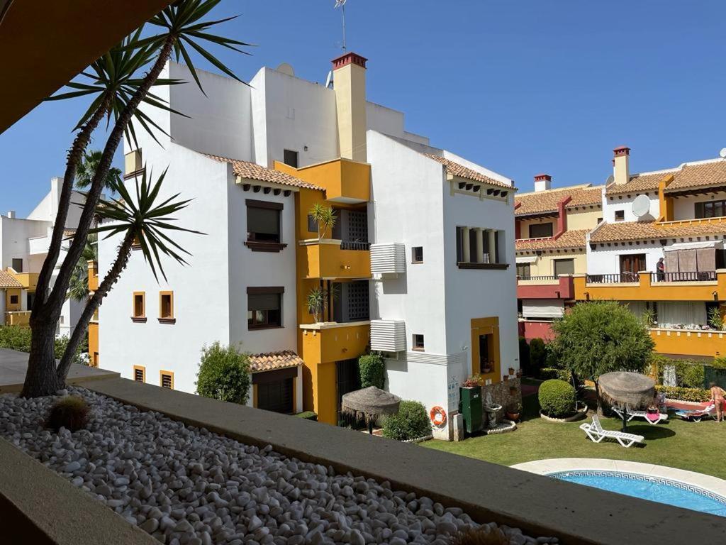 Costa Esuri, Apartamento *
