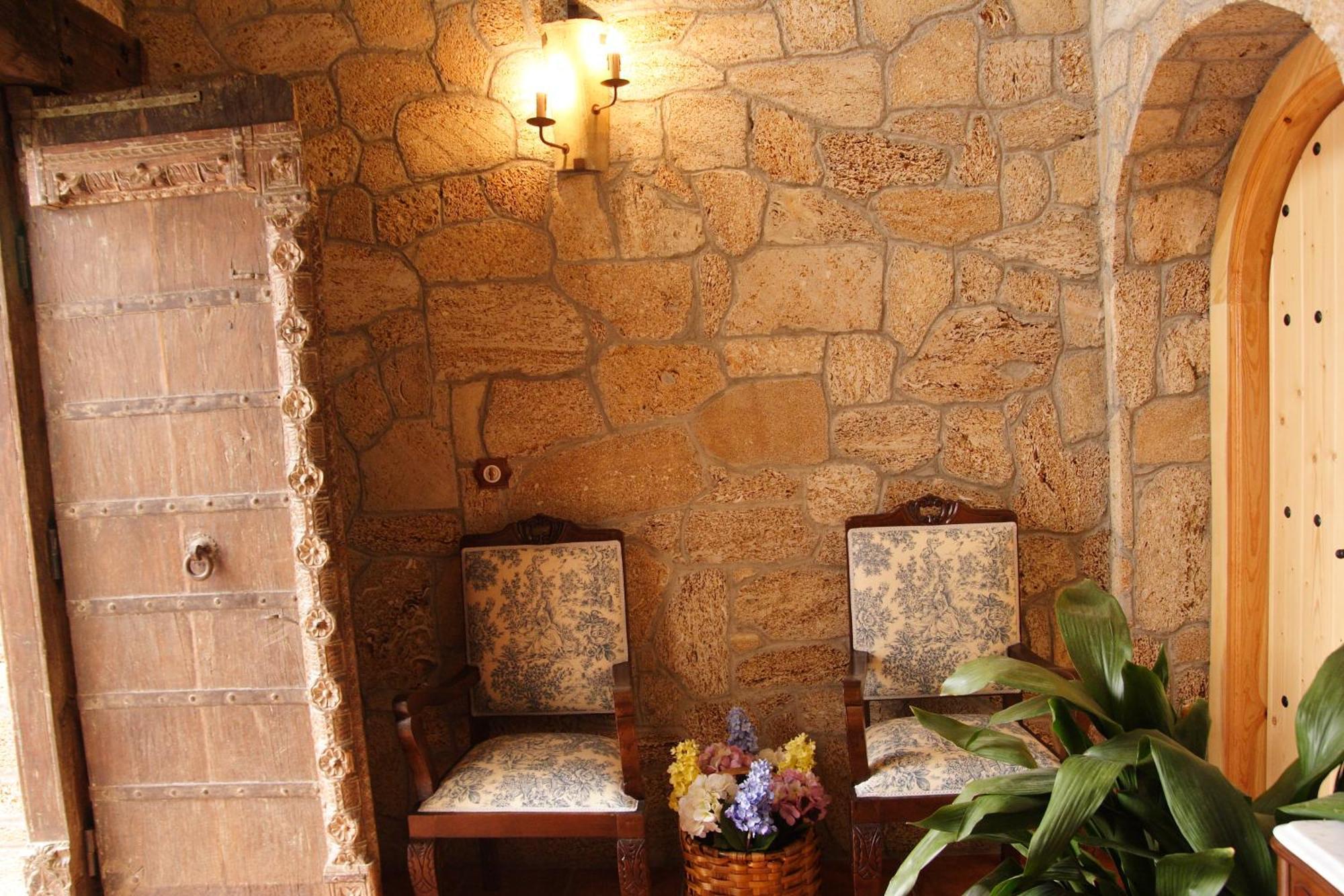 Cuevas Chimeneas Apartment Guadix