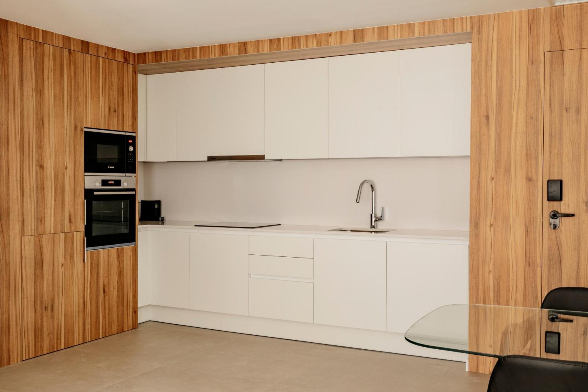 Europa Apartment *