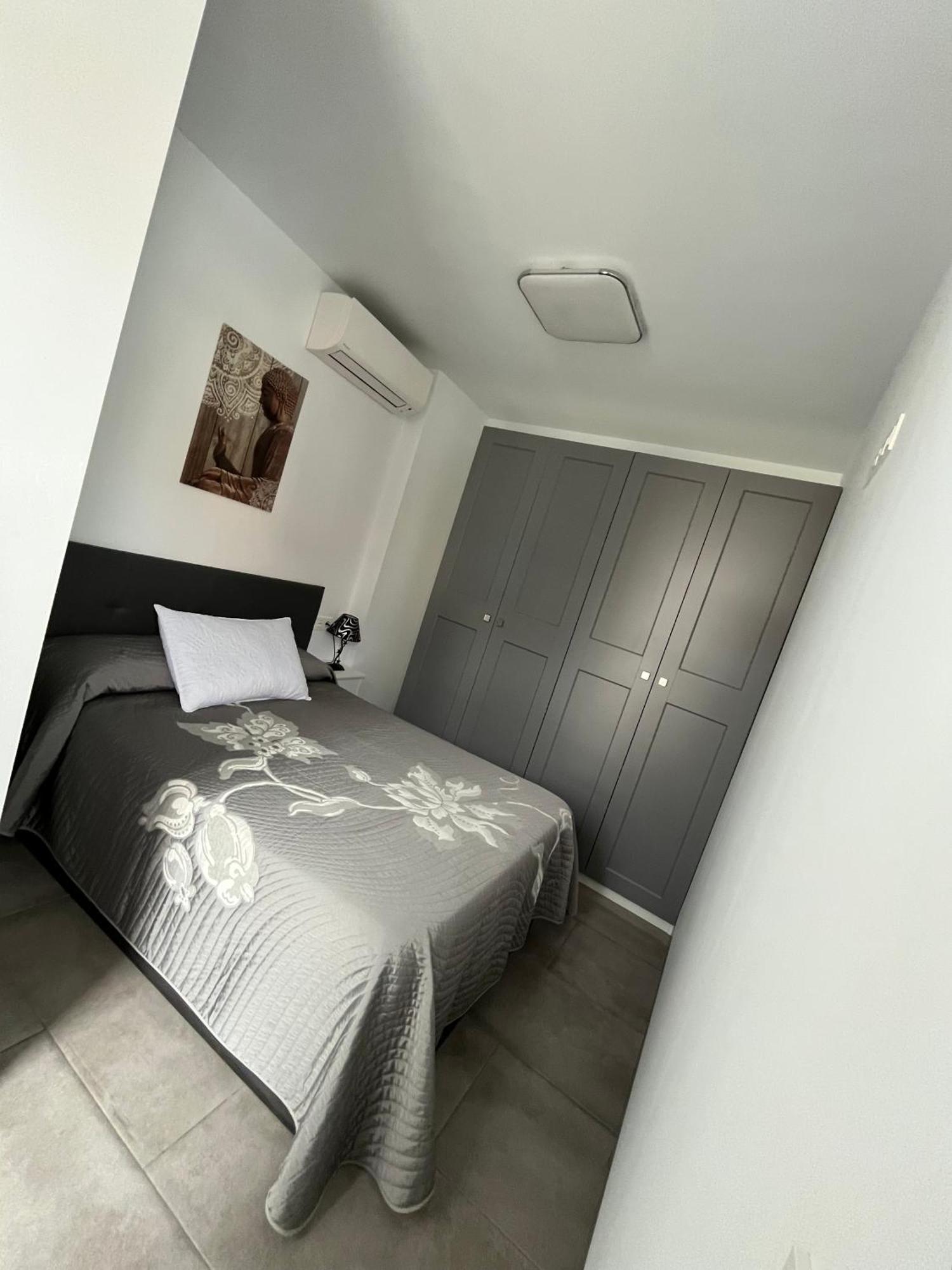 Victoria Apartment *