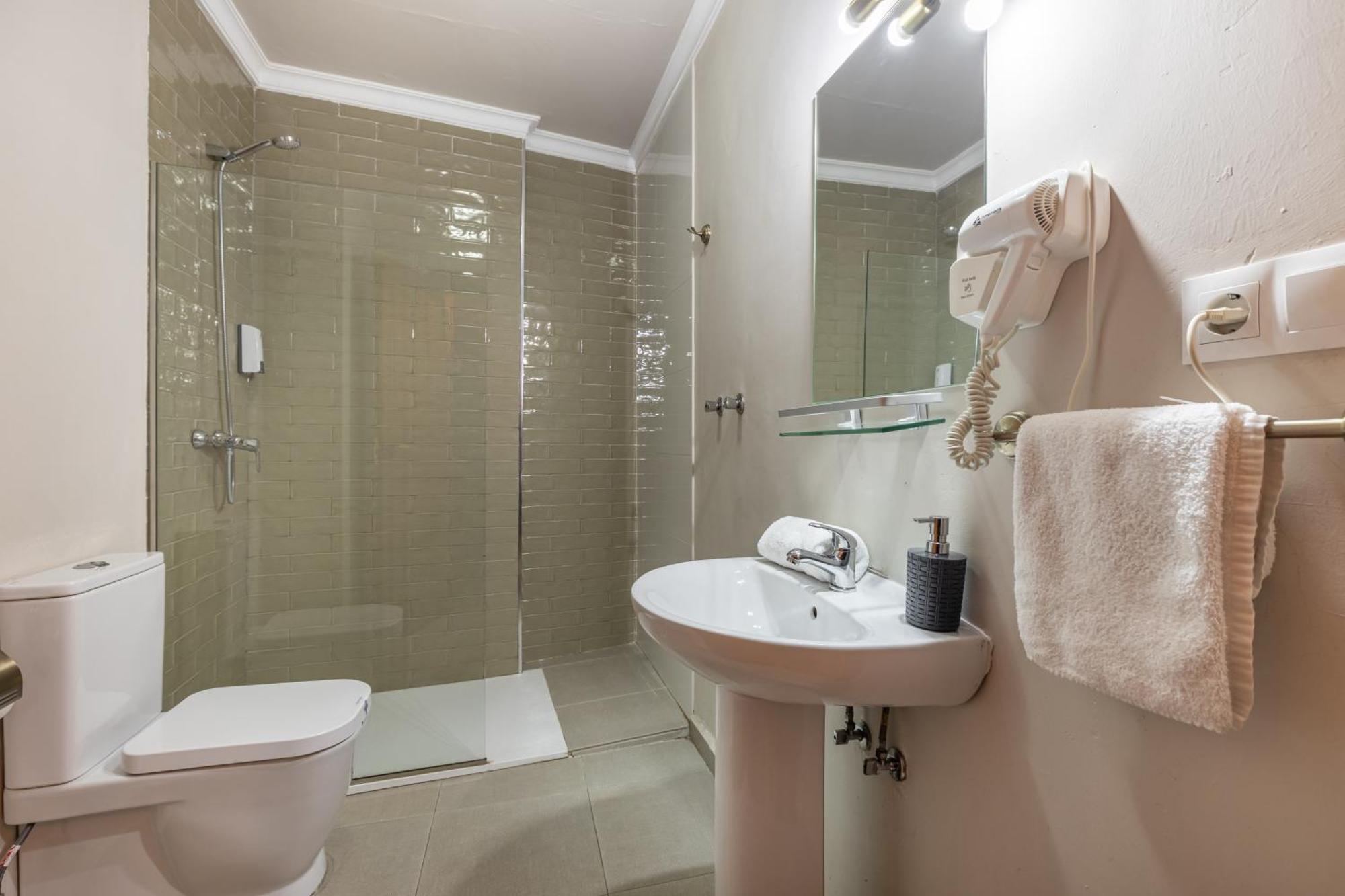 Apartamento Alhambra 3000
