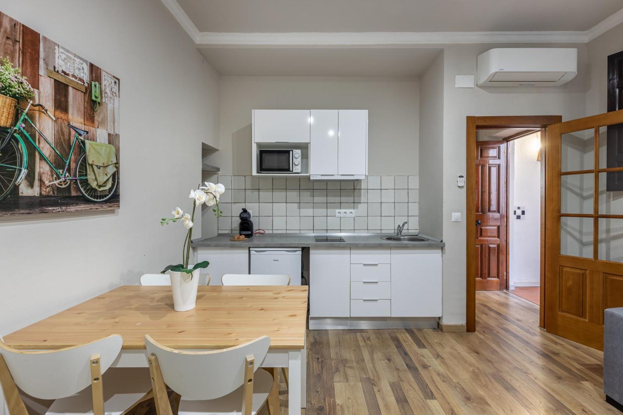Alhambra 3000 Apartamento *