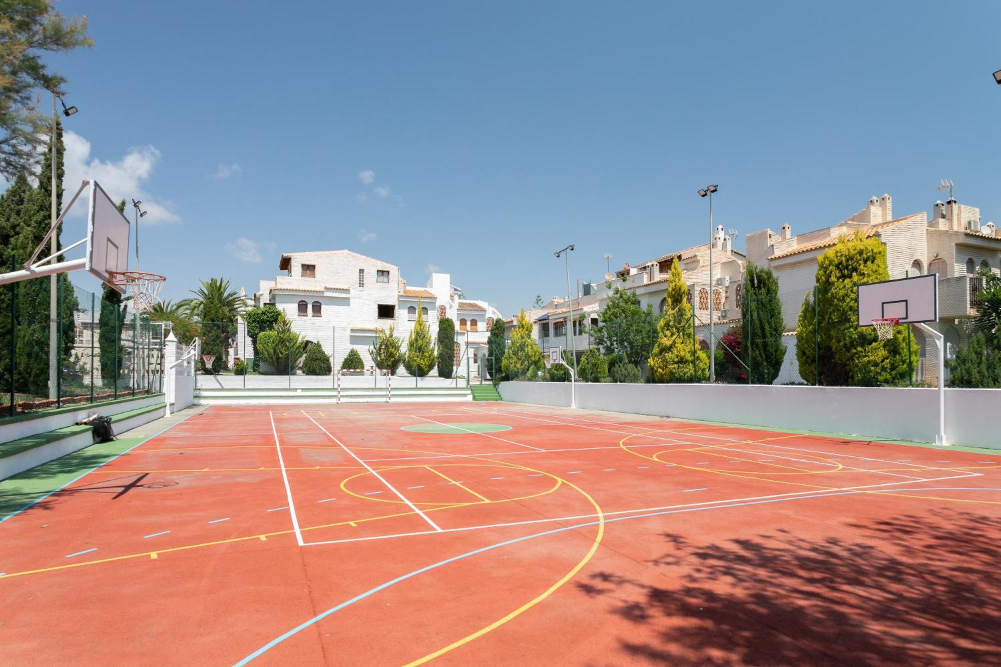 Casa En La Playa Con Piscinas A Puerto Marino