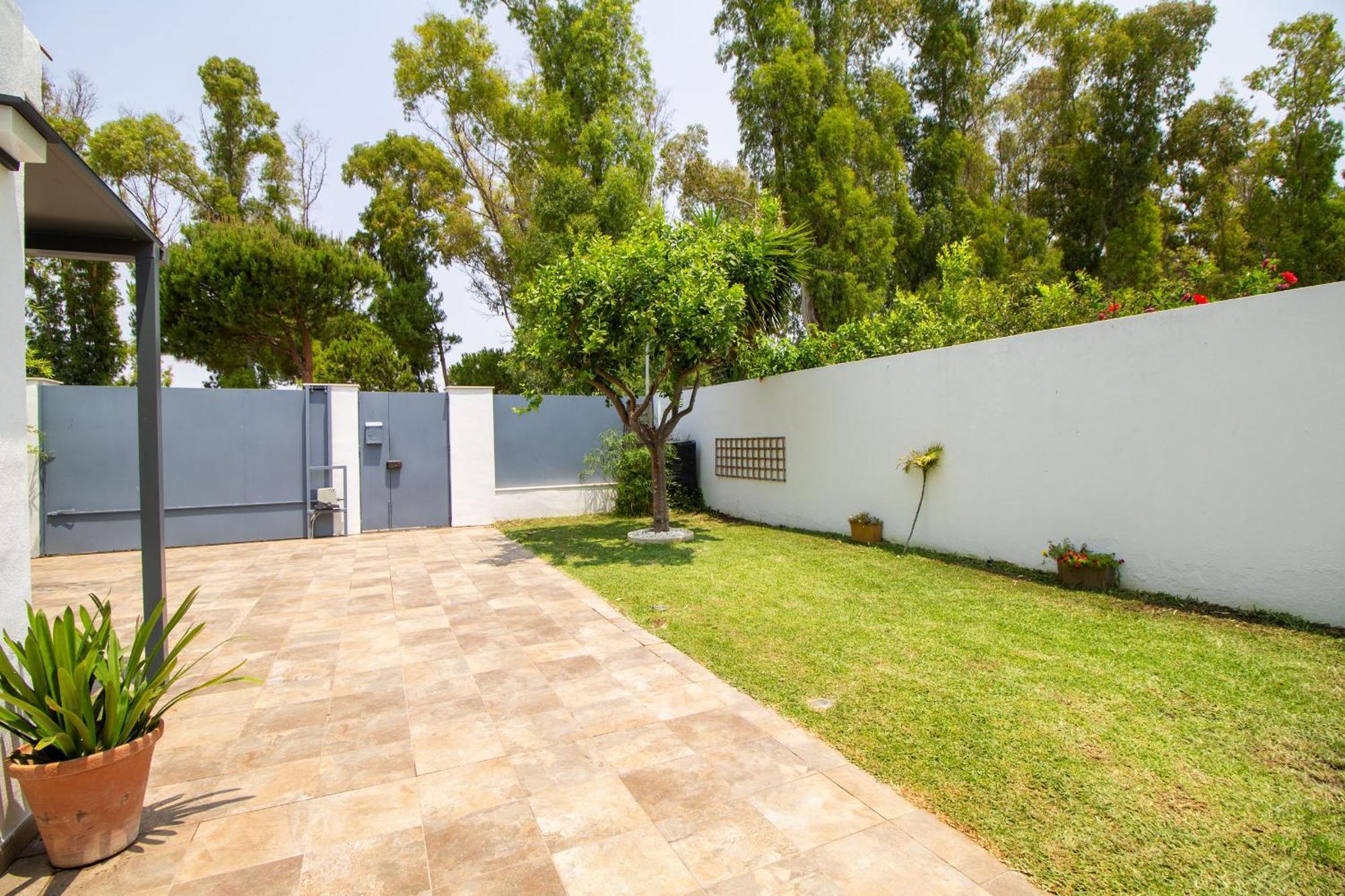 Apartamento Casa Con Jardín Privado Y Barbacoa Piscina Y 300 Metros De La Playa By Lightbooking *
